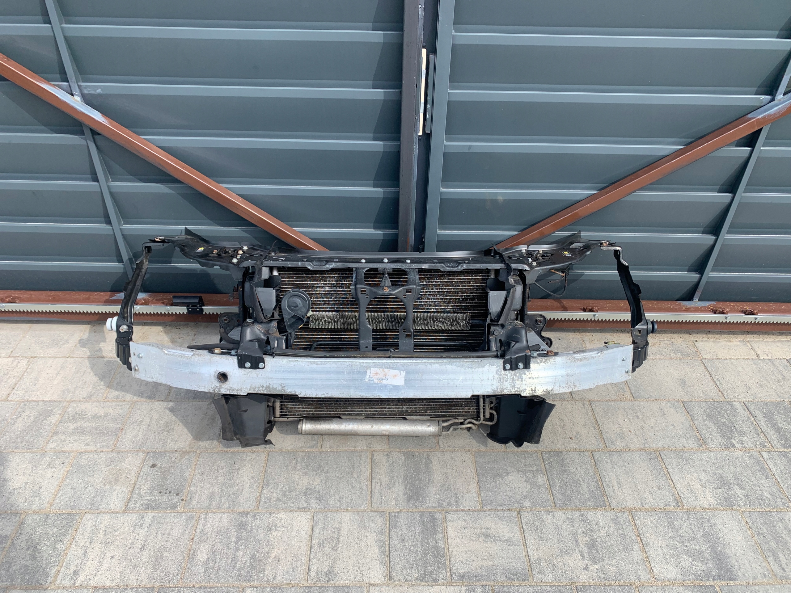 Mercedes w211 e PAS PRZEDNI WZMOCNIENIE CZOŁOWE KOMLET CHŁODNICE INTER AUT.