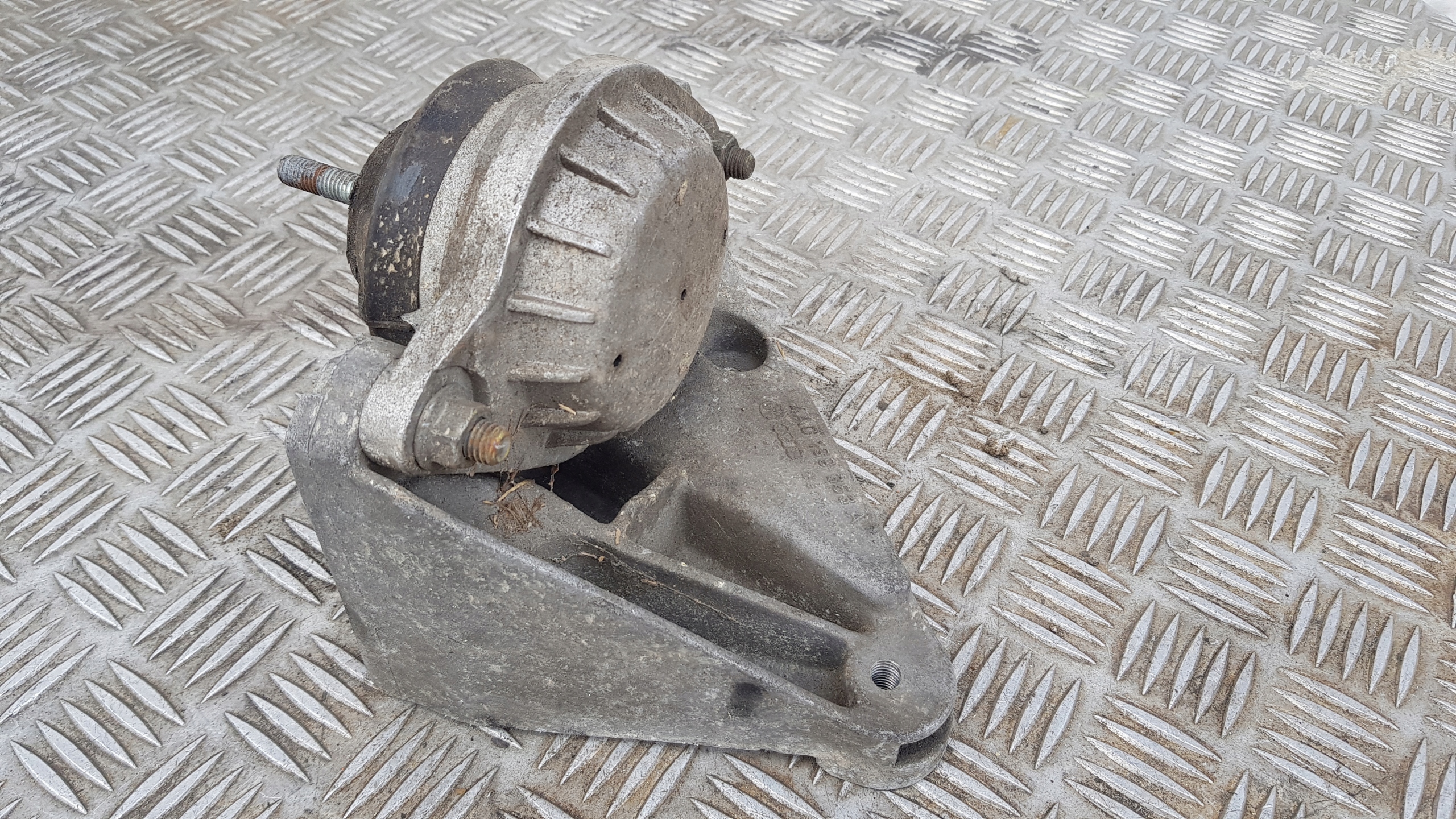 AUDI A6 C4 engine mount airbag 4a0199353a