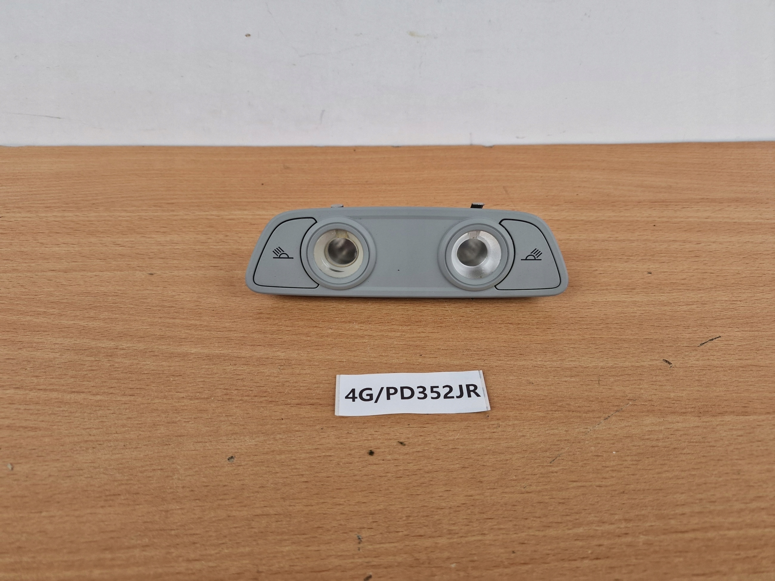 light OSWIETLENIE cabs AUDI Q7 Q8 4M A4 A5 8W
