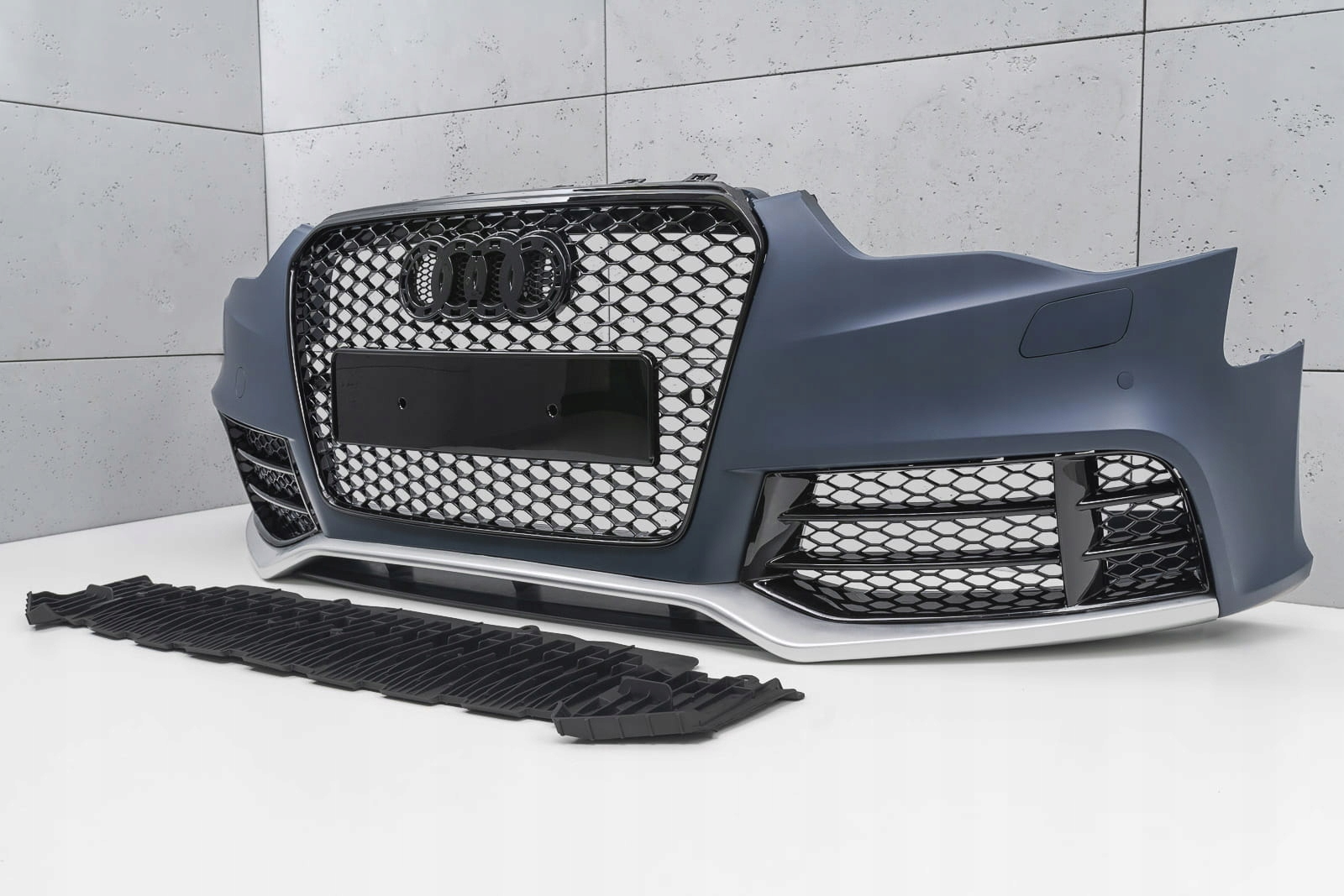 AUDI A5 8T 2011-2016 PO FACELIFTINGU BODY KIT PAKIET STYLIZACYJNY NA RS5 EAN (GTIN) 5905226082609