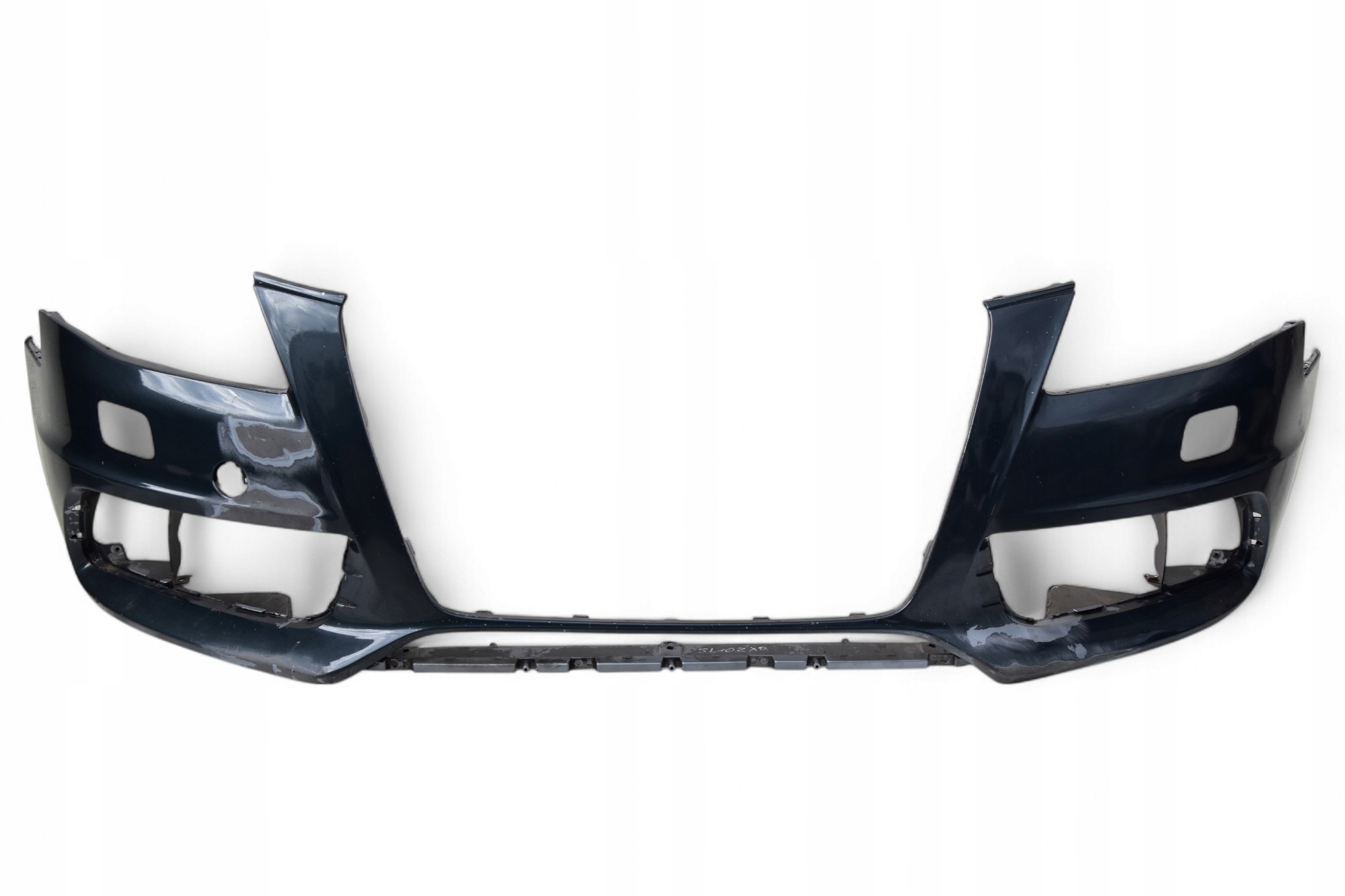 bumper front AUDI A4 B8 2010r. LZ7H 2007-2011