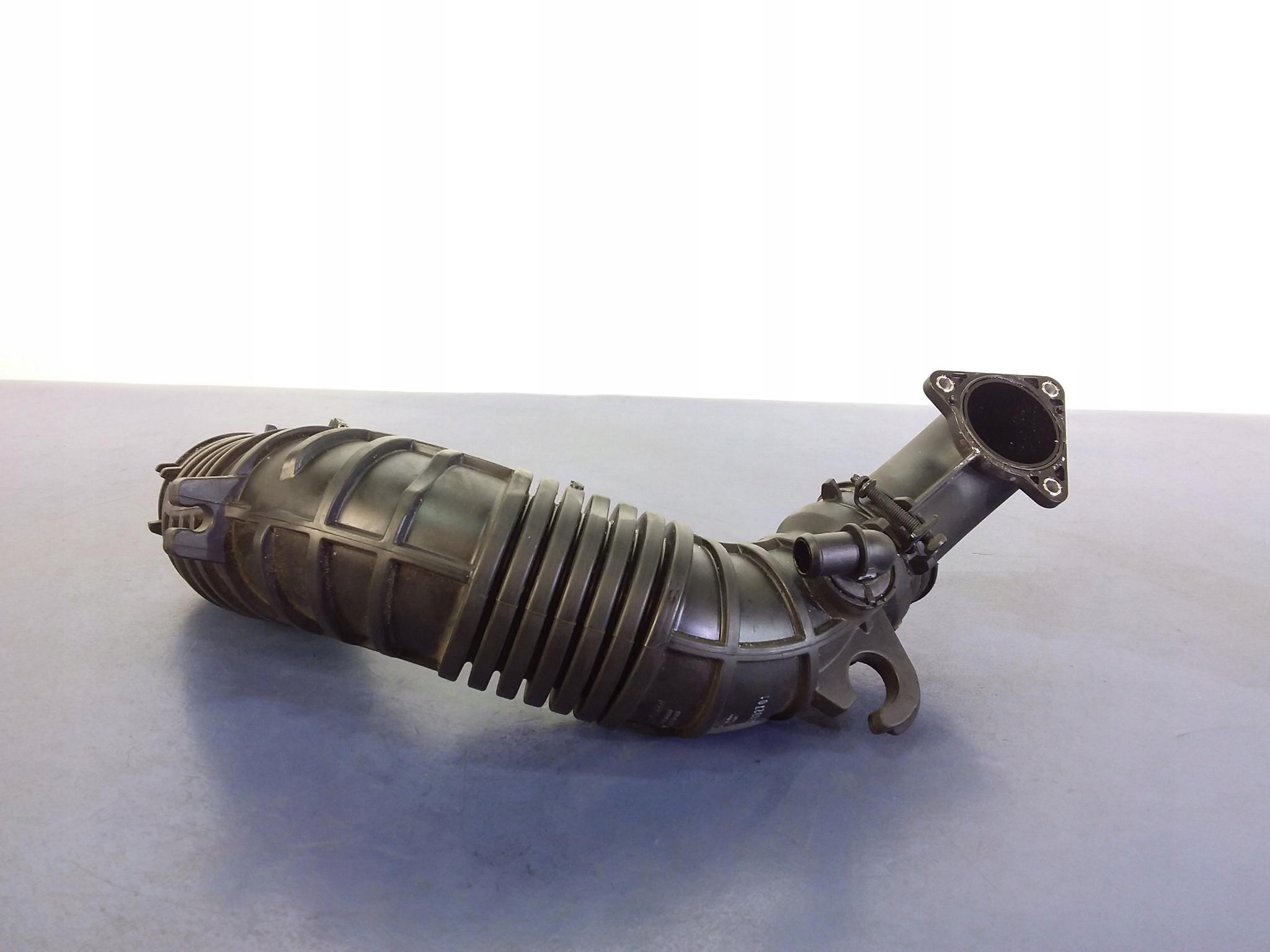 KIA CEED 1.6 CRDI ПОВІТРОЗАБІРНИК