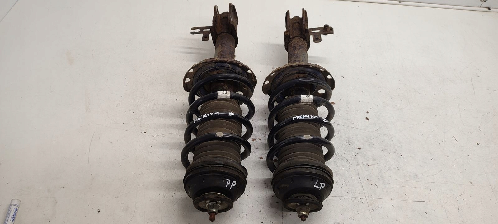 shock absorber spring front sususpension Opel Meriva B 1,4 16V