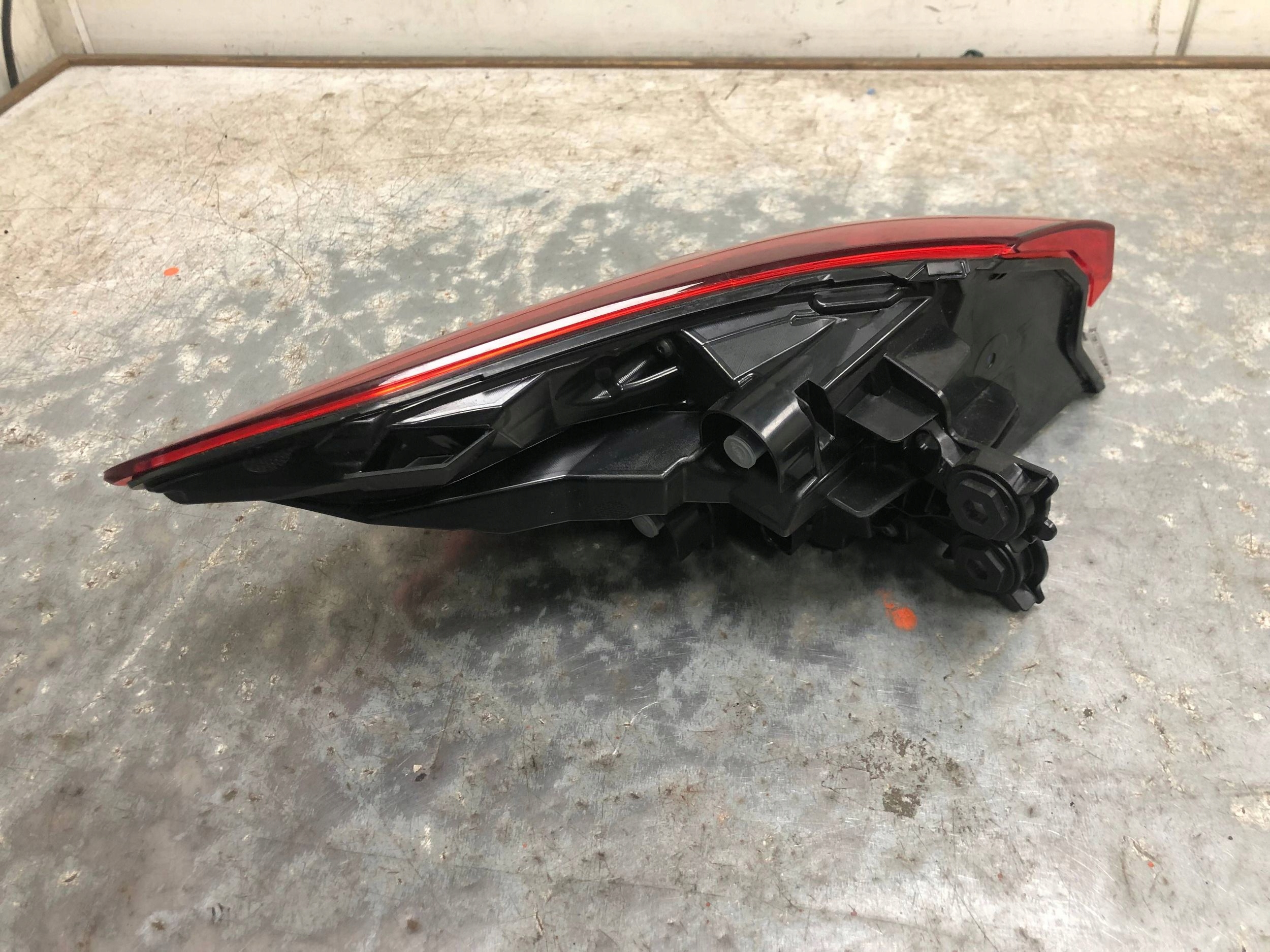 light right rear part AUDI Q4 E-TRON 89A945092