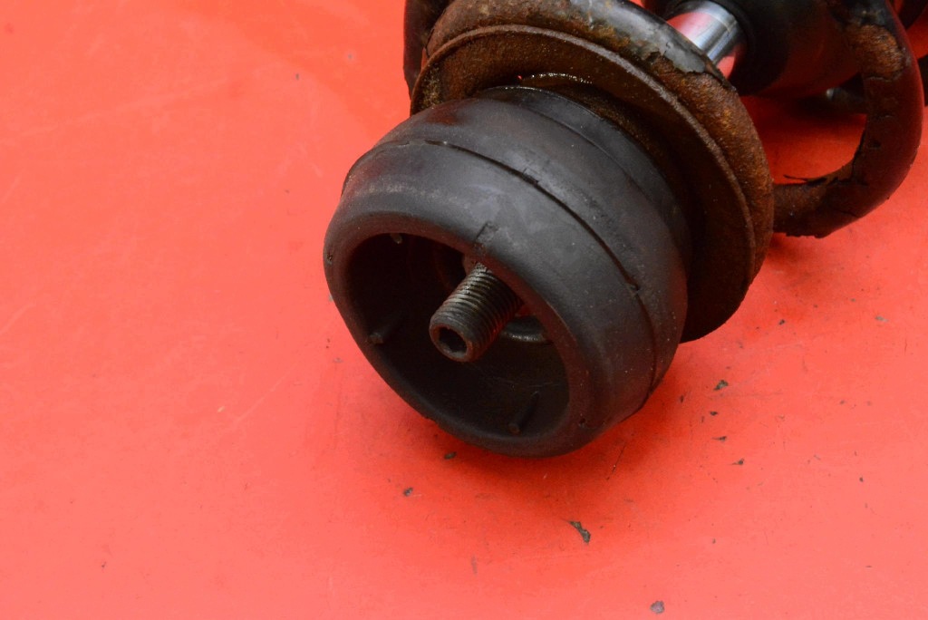 shock absorber left front 22-045744 SEAT LEON 1 and 1.6 16V 105 KM 99-05