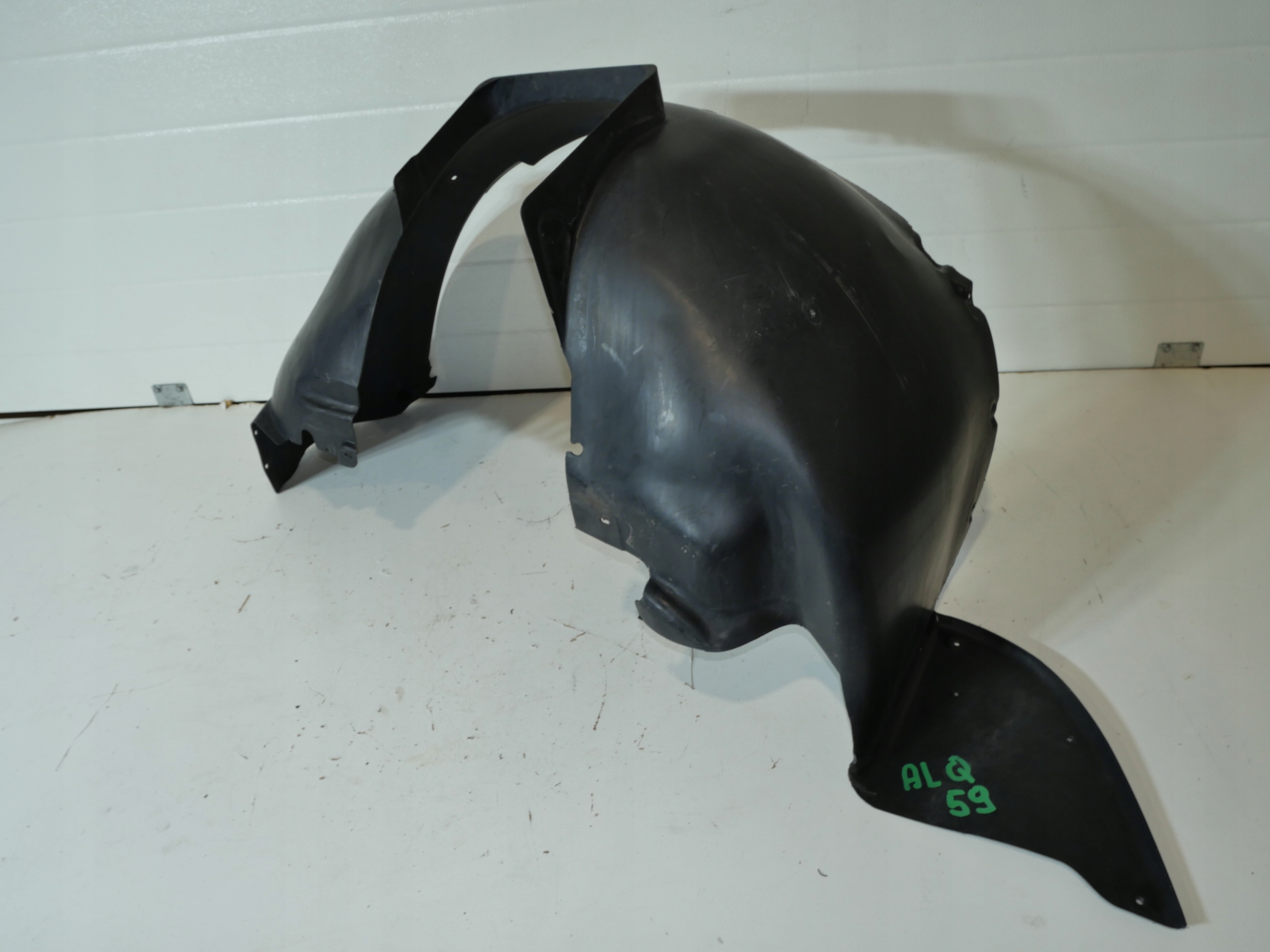 VW T5 mudguard left front front 7H0809961A