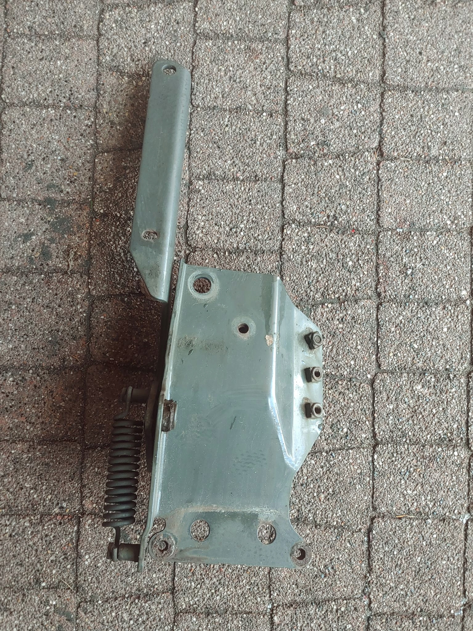 Петля лави манекена Scania R 1785548