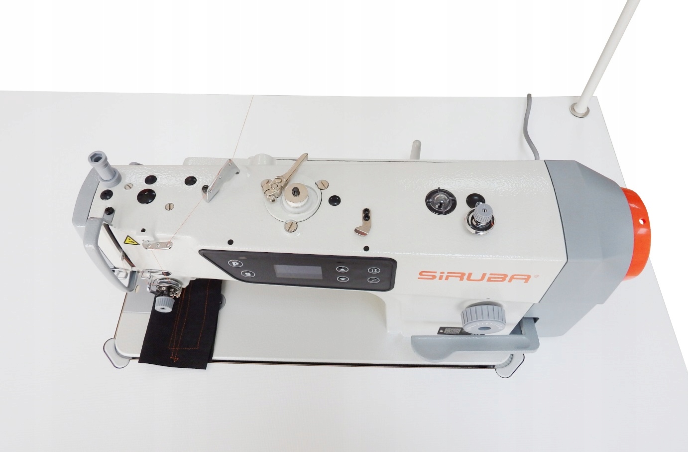 Maszyna do szycia STEBNÓWKA SIRUBA DL720-M1 servo Model DL720-M1