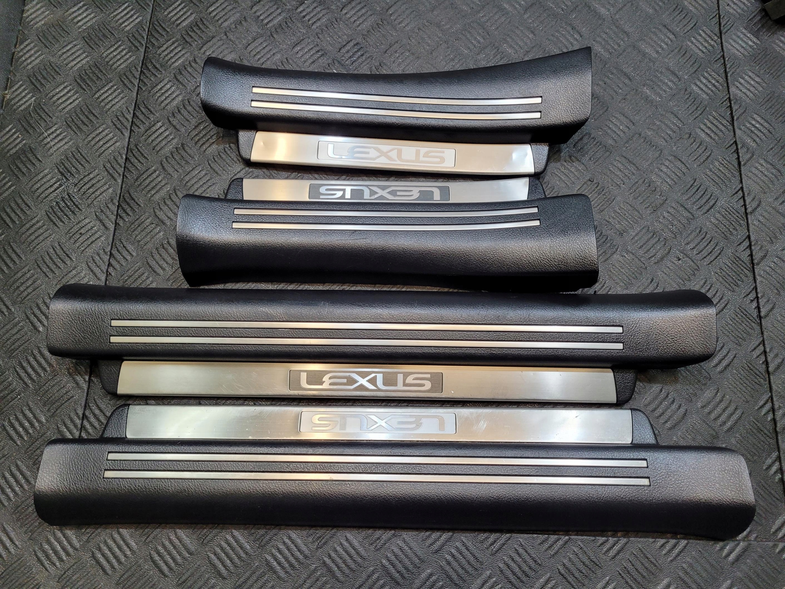 moulding cap threshold KOMPLET LEXUS LS 460 IV 600 LA20