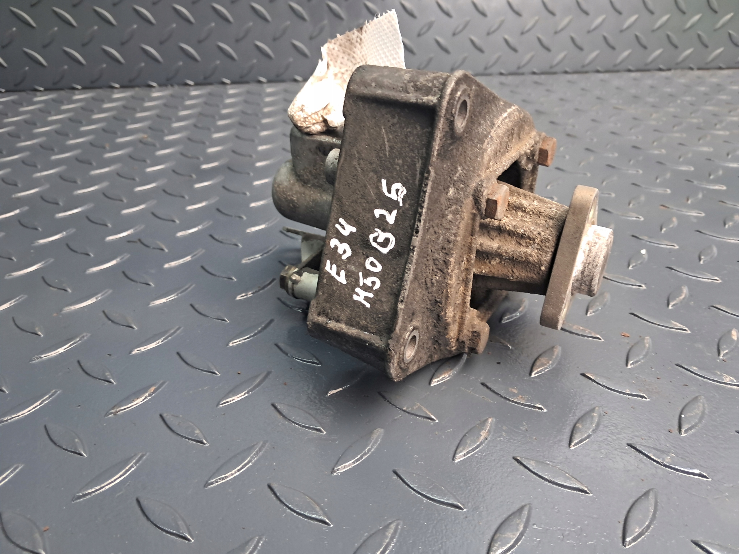 насос гур zf 1 134 594 BMW E34 525i M50B25