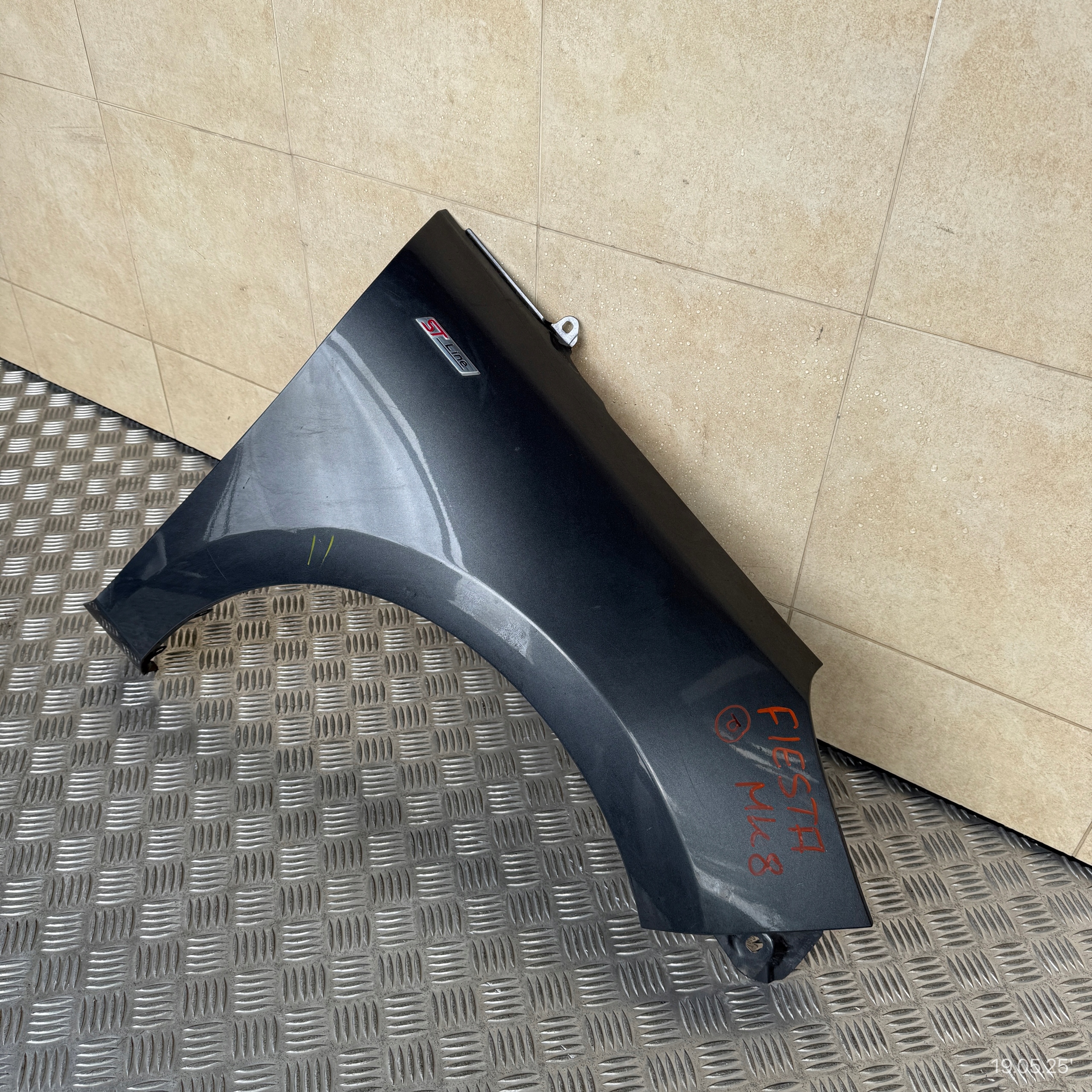 fender front right FORD FIESTA MK8 ST-LINE 2019 ROK
