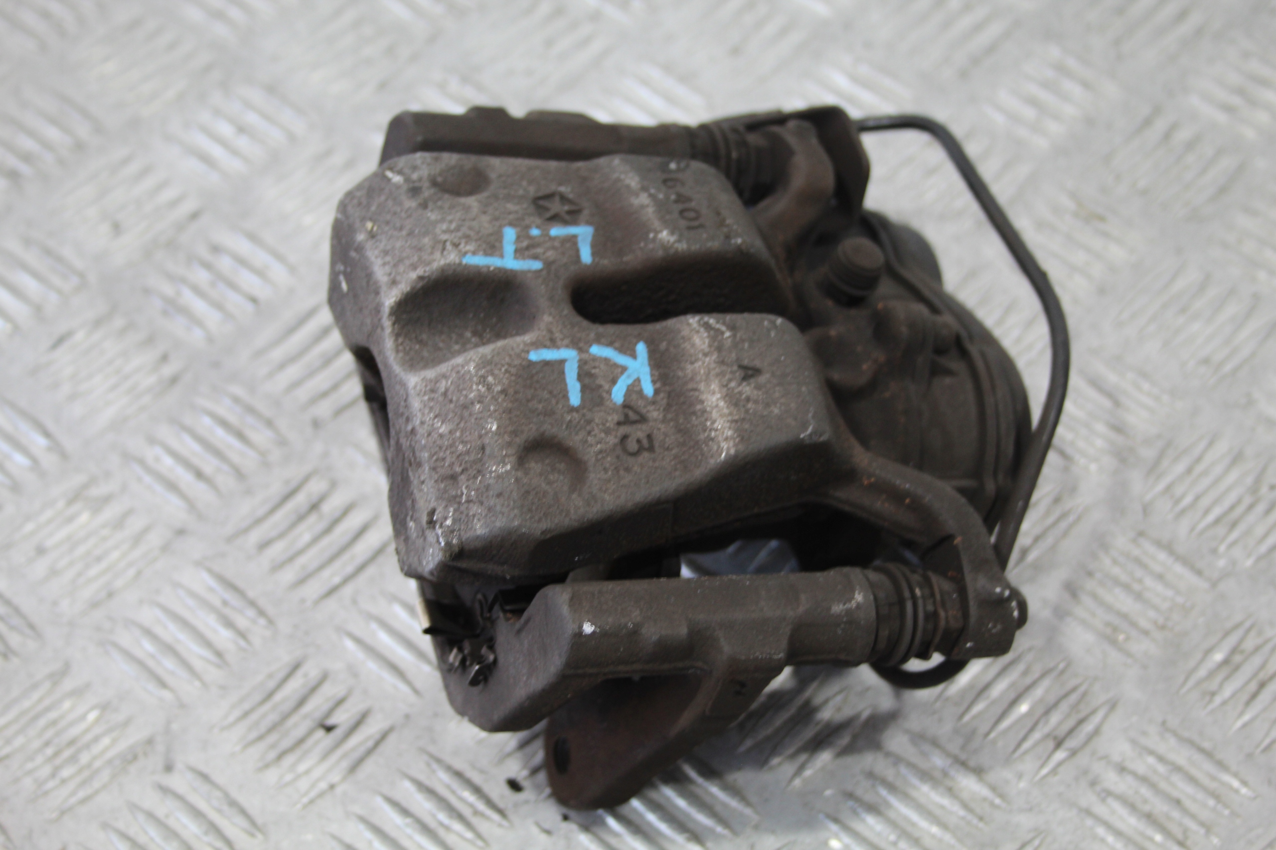 caliper brake left rear part JEEP CHEROKEE KL