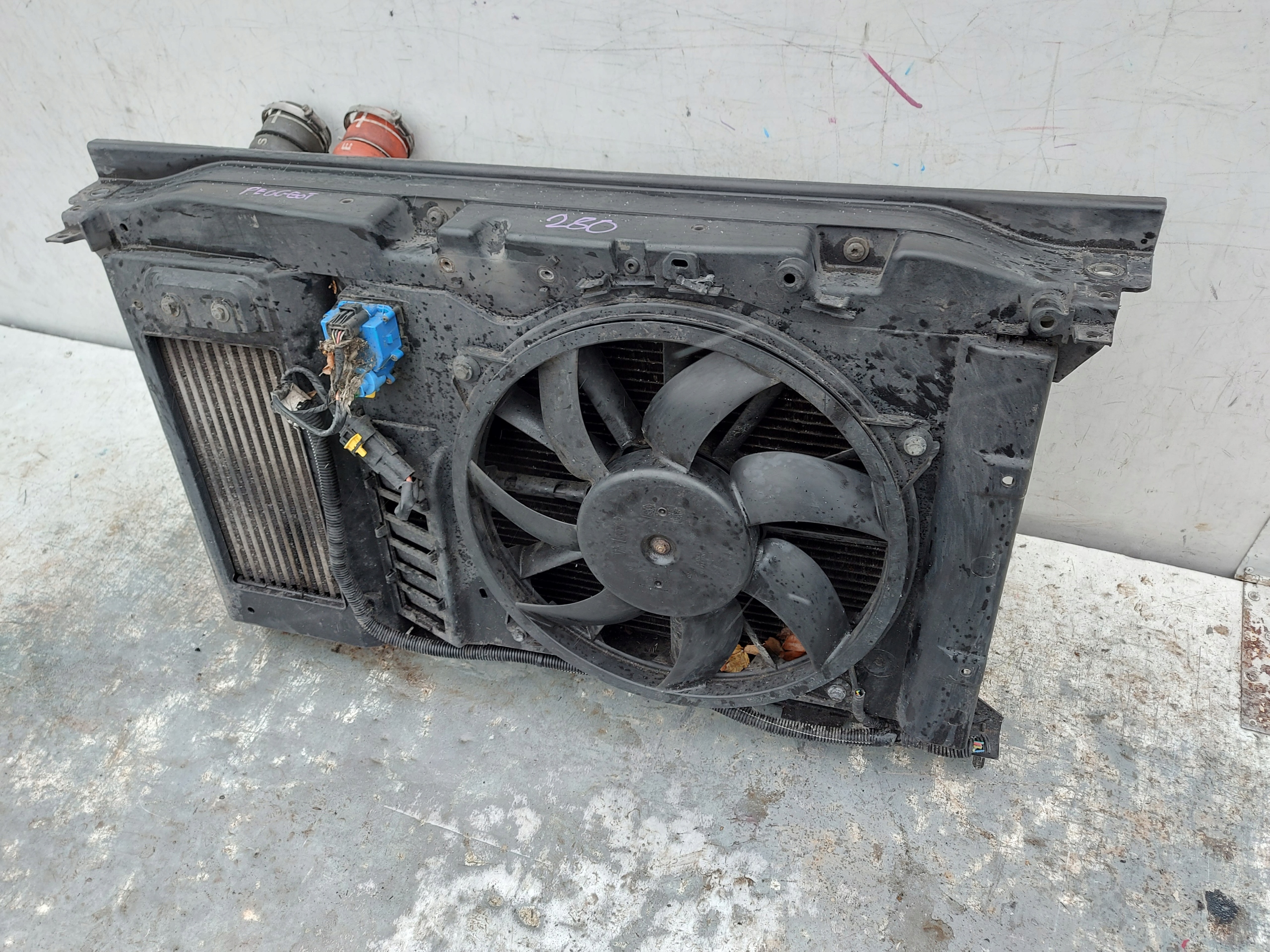 Peugeot 3008 1 09- 1.6 thp support panel for radiators radiator fan