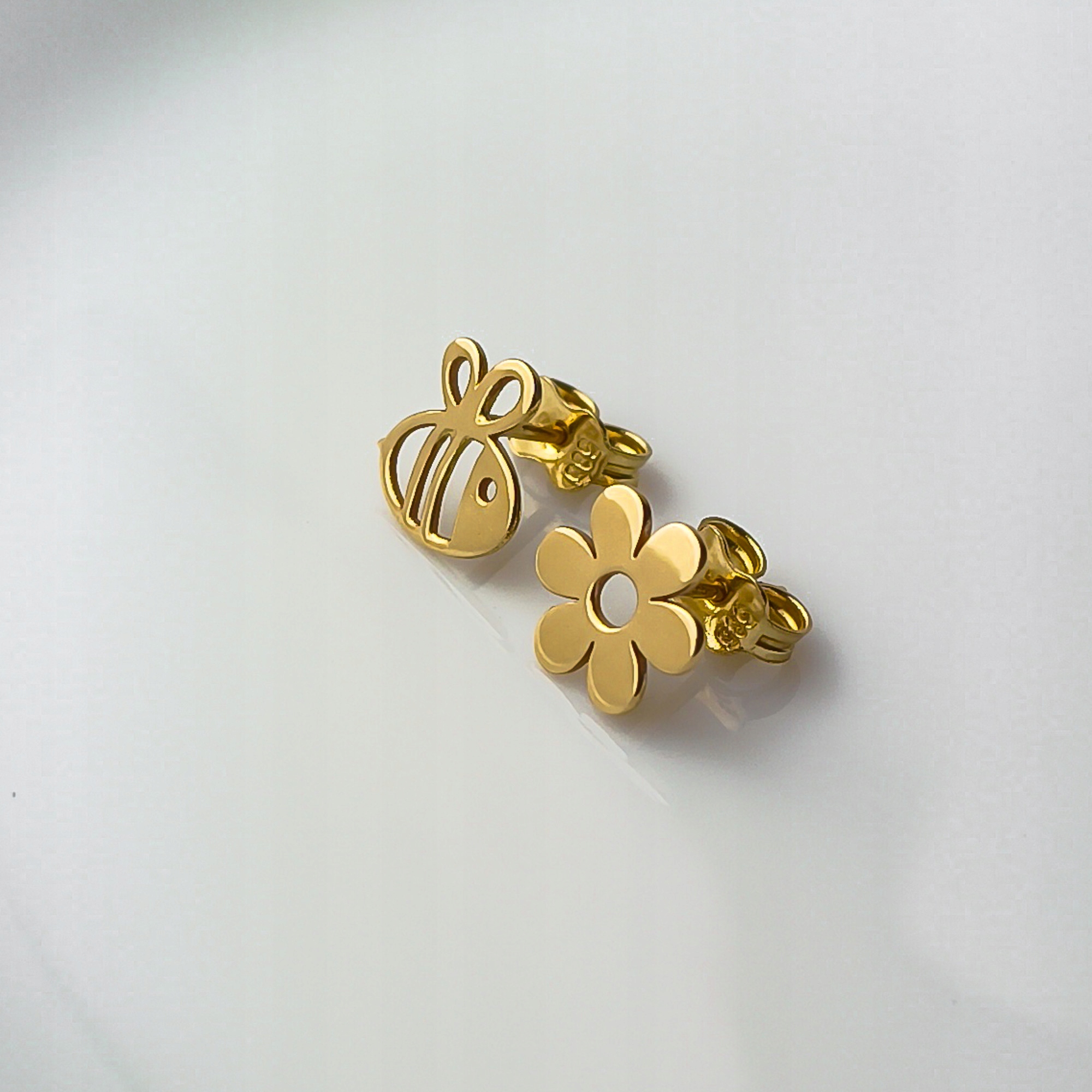 Zlaté náušnice – včelka a květina – pr. 585