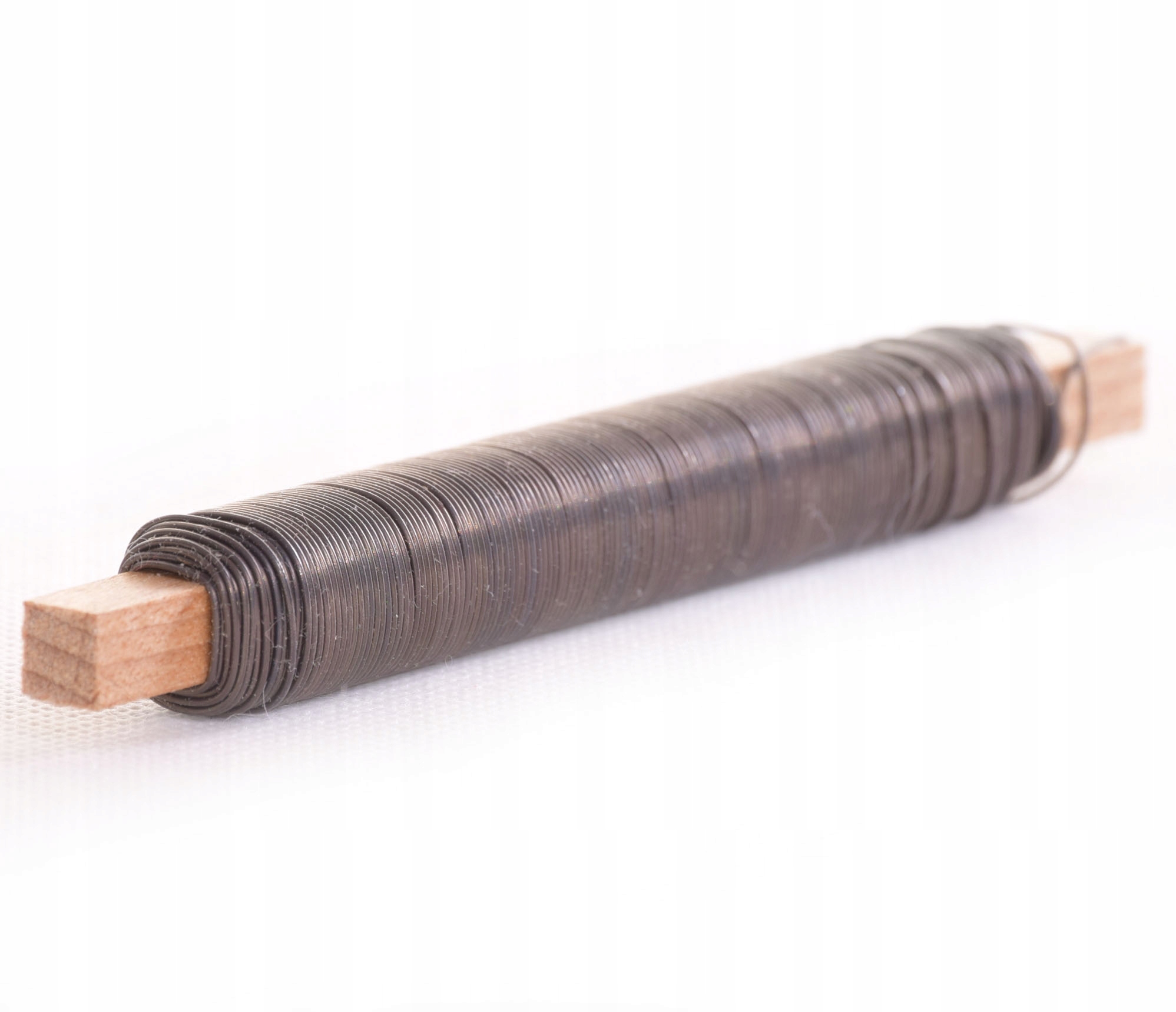 

Drut czarny 100g na kołku 0,7mm