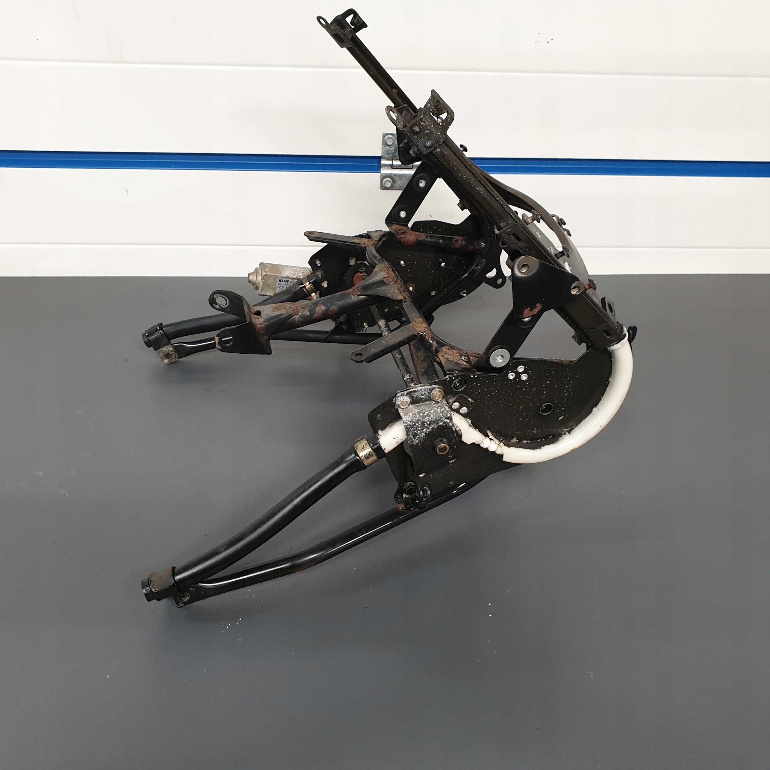 Suzukigsx1100stelaż - Suzuki GSX 1100 F gsxf 1100 передня рама