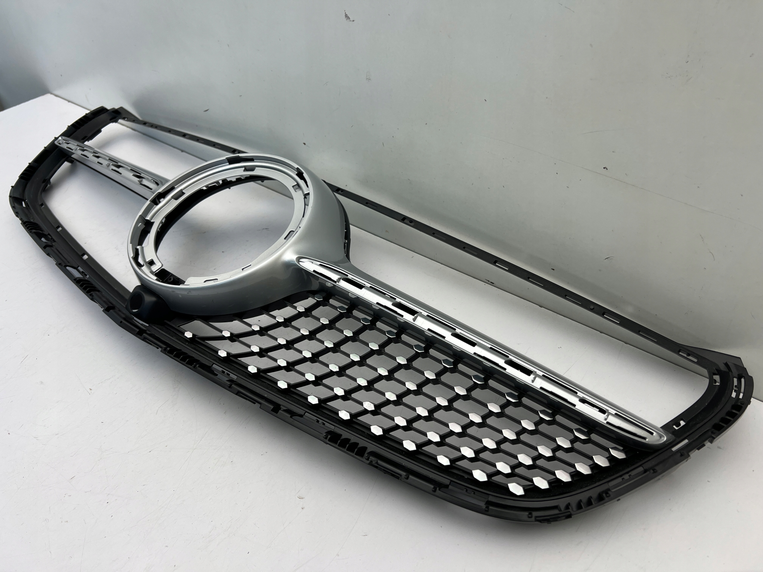 MERCEDES VITO W447 AMG LIFT ATRAPA GRILL CHROM ZDERZAKA PRZEDNIEGO PRZÓD N Numer katalogowy części A4478882300
