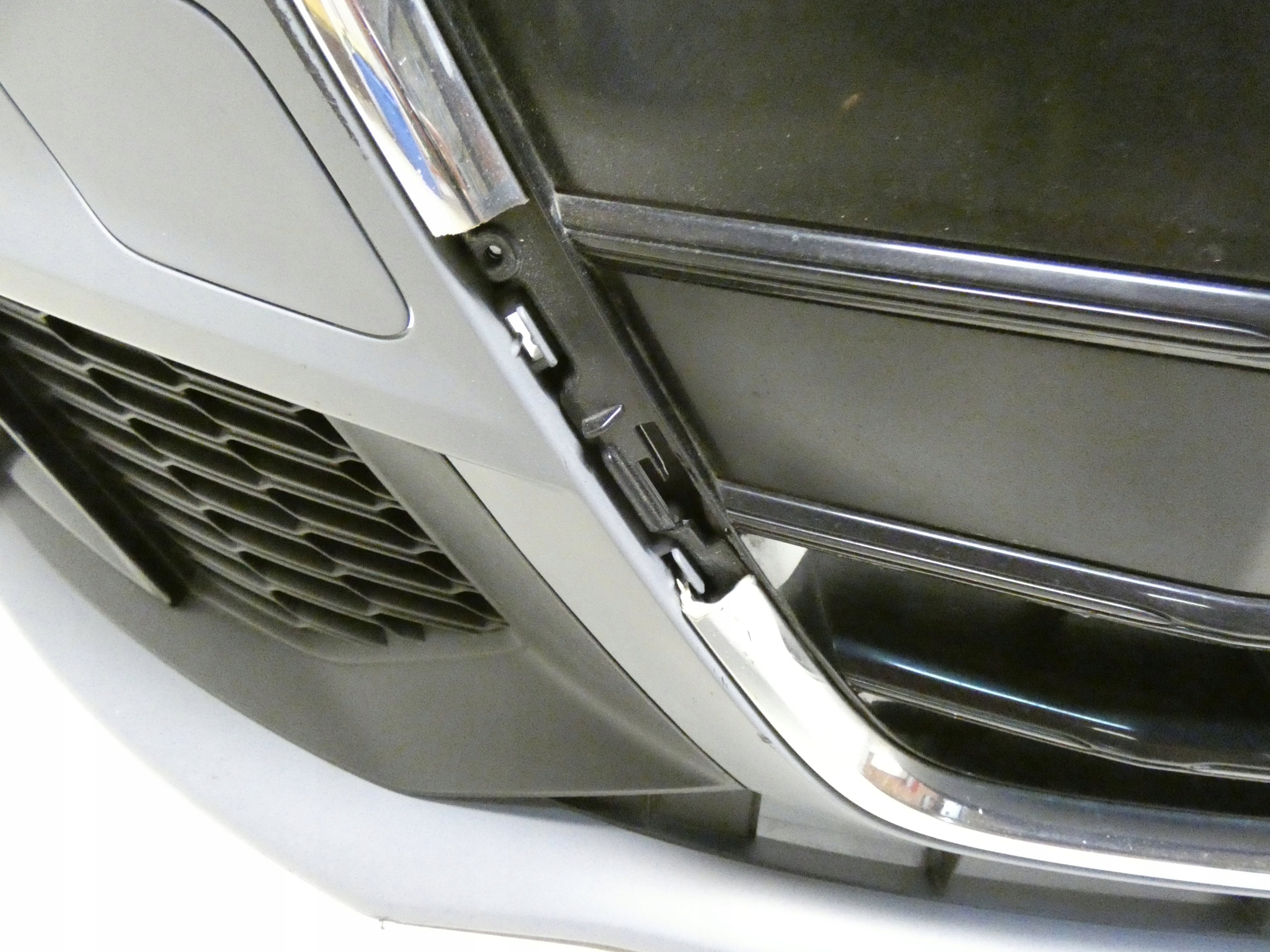 AUDI A7 S-LINE 2018-2023 4K8807437 below 6 PDC washers bumper front front