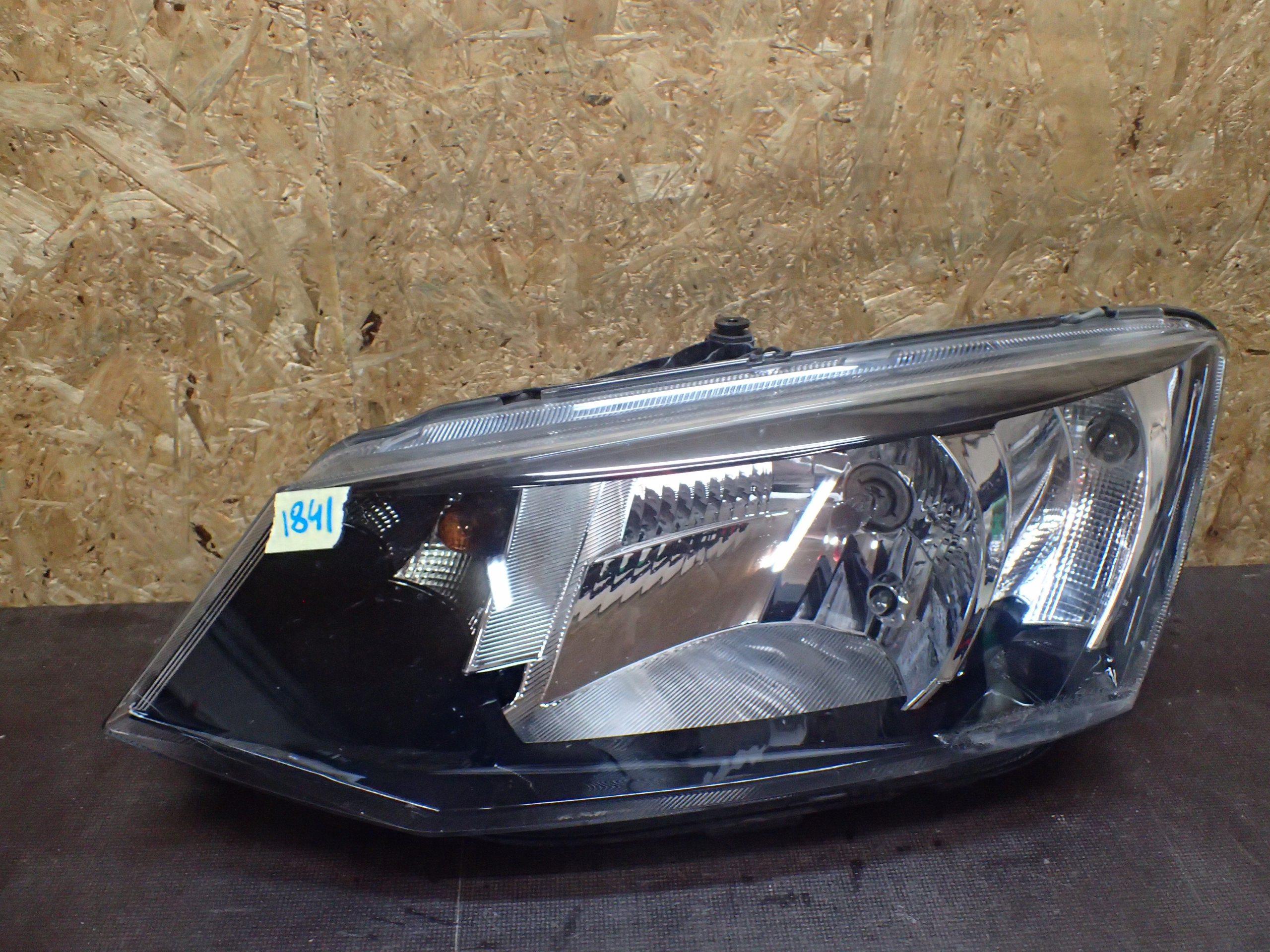 LIGHT FRONT LEFT SKODA FABIA III 3 6V1941015C