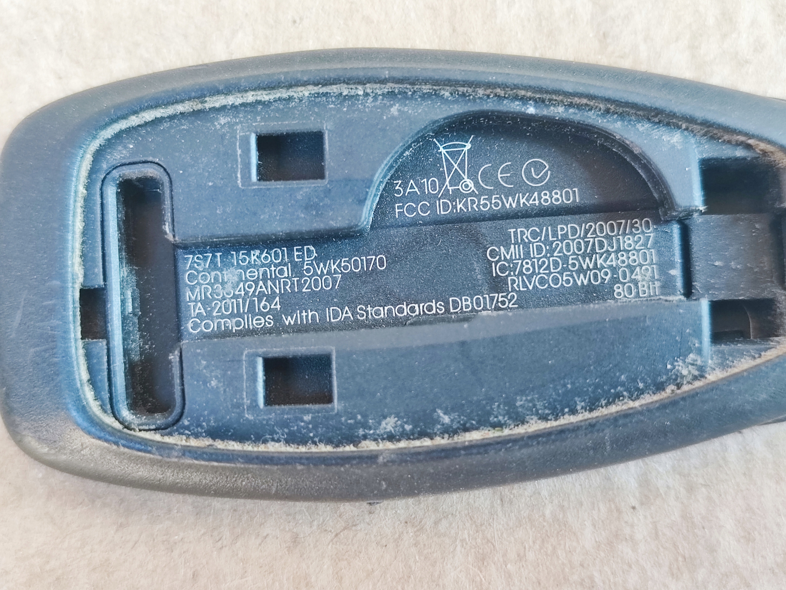 Ford Kuga MK2 2.0 TDCI kluczyk keyless pilot Wersja Europejska