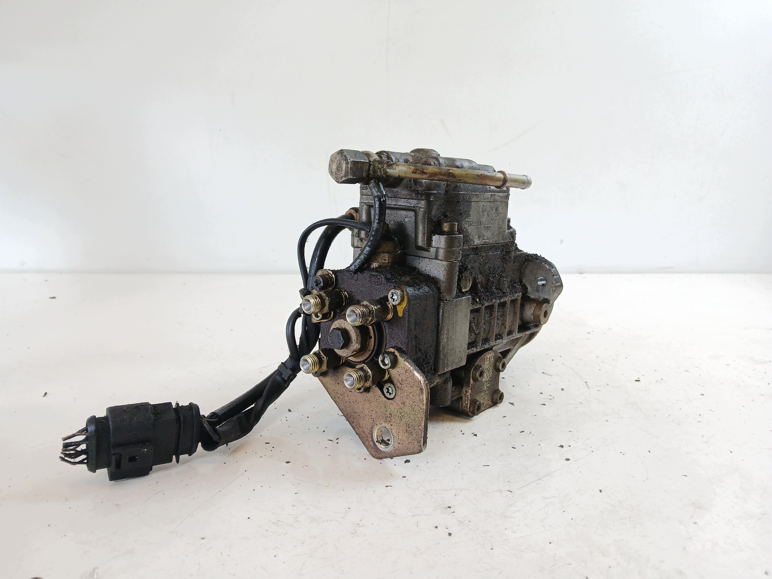 VW GOLF IV BORA 1.9 TDI Einspritzpumpe 038130107D