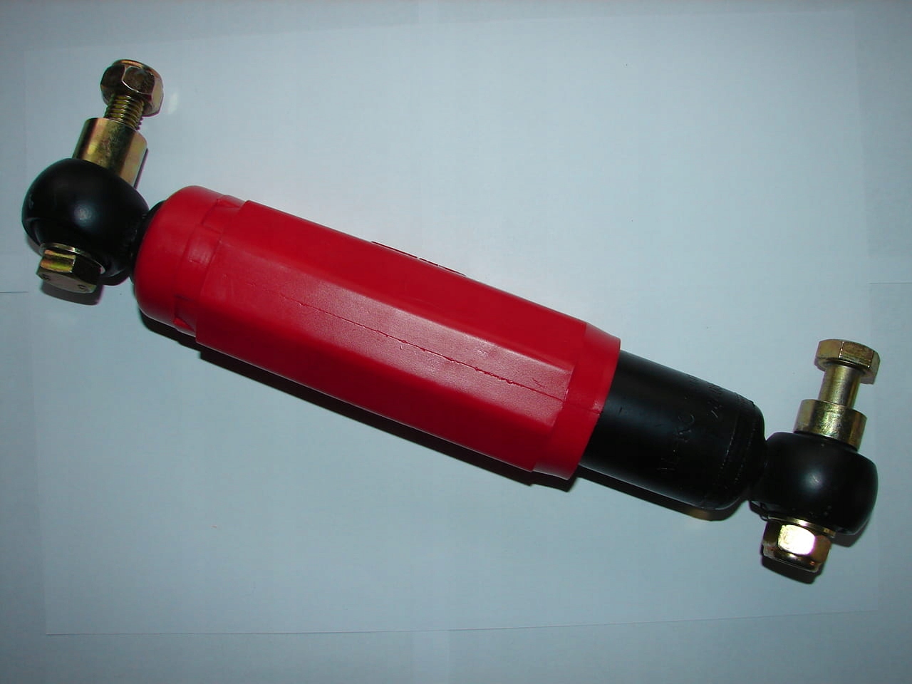 нижняя ось снегохода тайга 500 под амортизатор. Al-ko амортизаторы бпв. амортизатор al-ko octagon. амортизатор на ось 27. рычаги knott для прицепа.