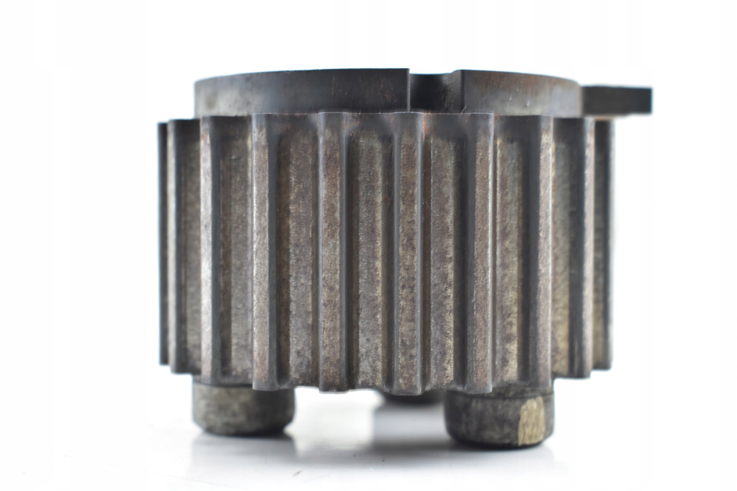 roue pompe d'injection AUDI A6 C7 SUPERB II 2.0 TDI 03L130111E 03L130238A