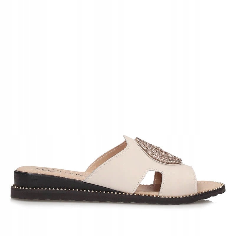 Módní nazouváky na ploché podrážce Filippo DK7041/25 Be