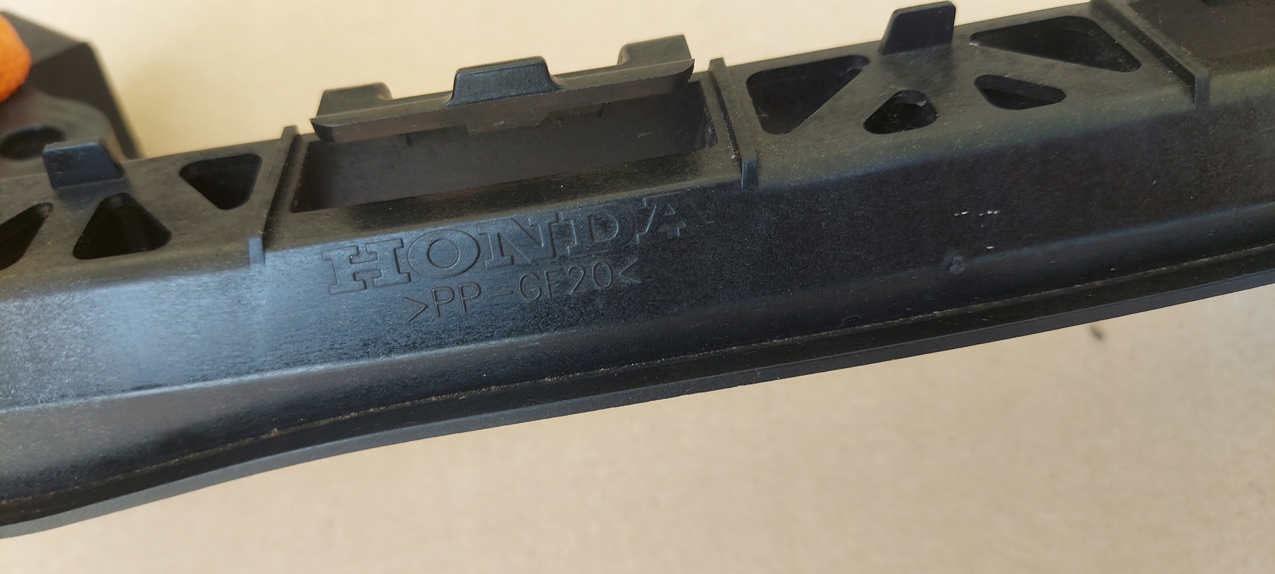 bumper bracket left front HONDA JAZZ III 08-15 71190-TF0