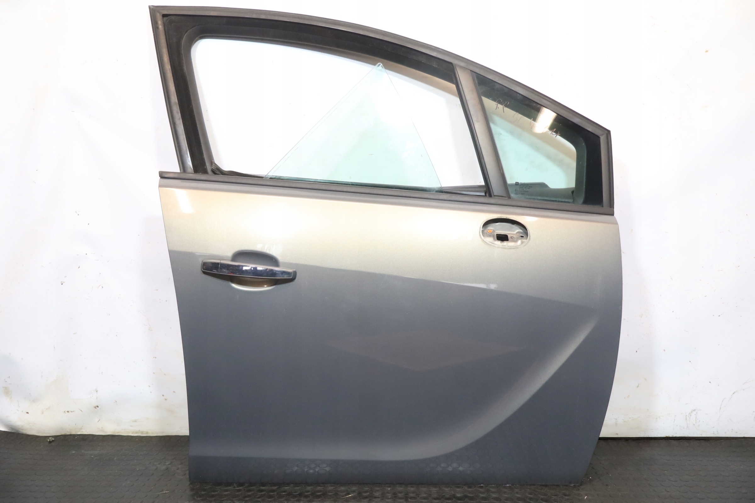 DRZWI PRAWY PRZÓD OPEL MERIVA B Z40W