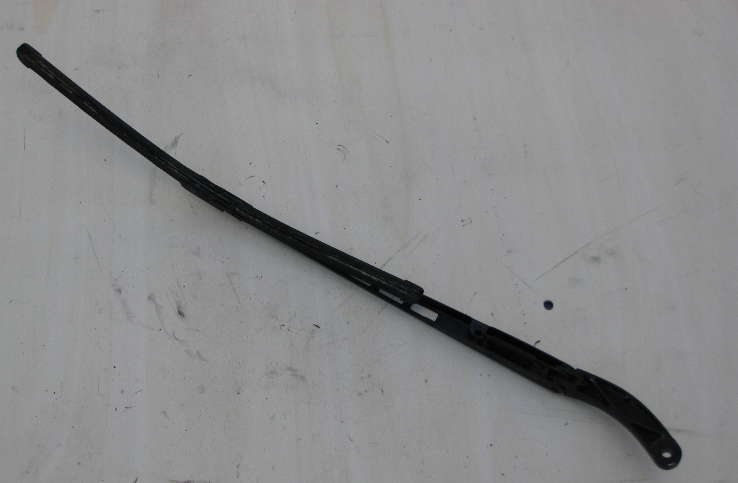 AUDI A6 C6 2.7 TDI 07R wiper arm right 4F1955408A