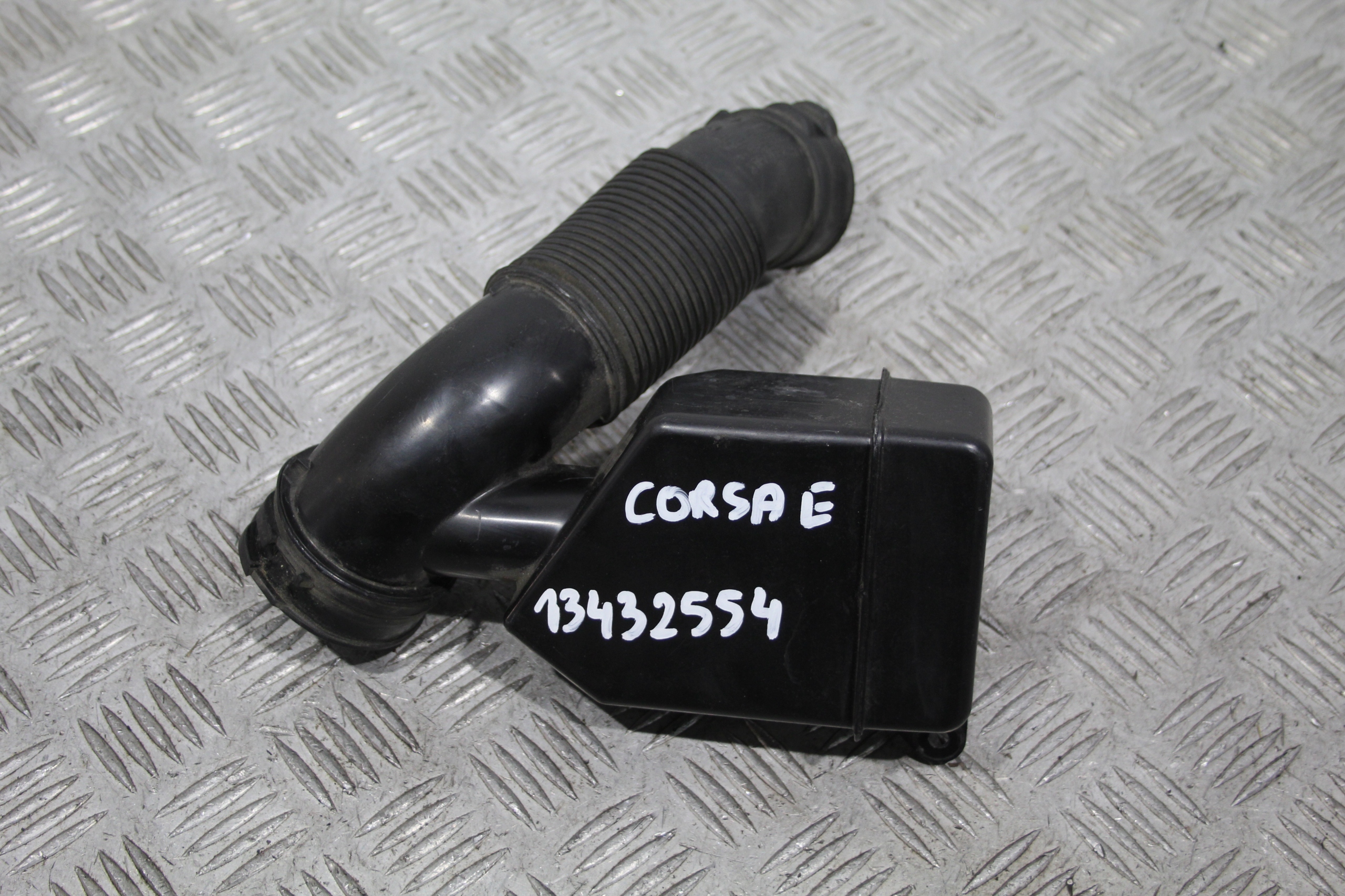pipe wiring air OPEL CORSA E 13432554