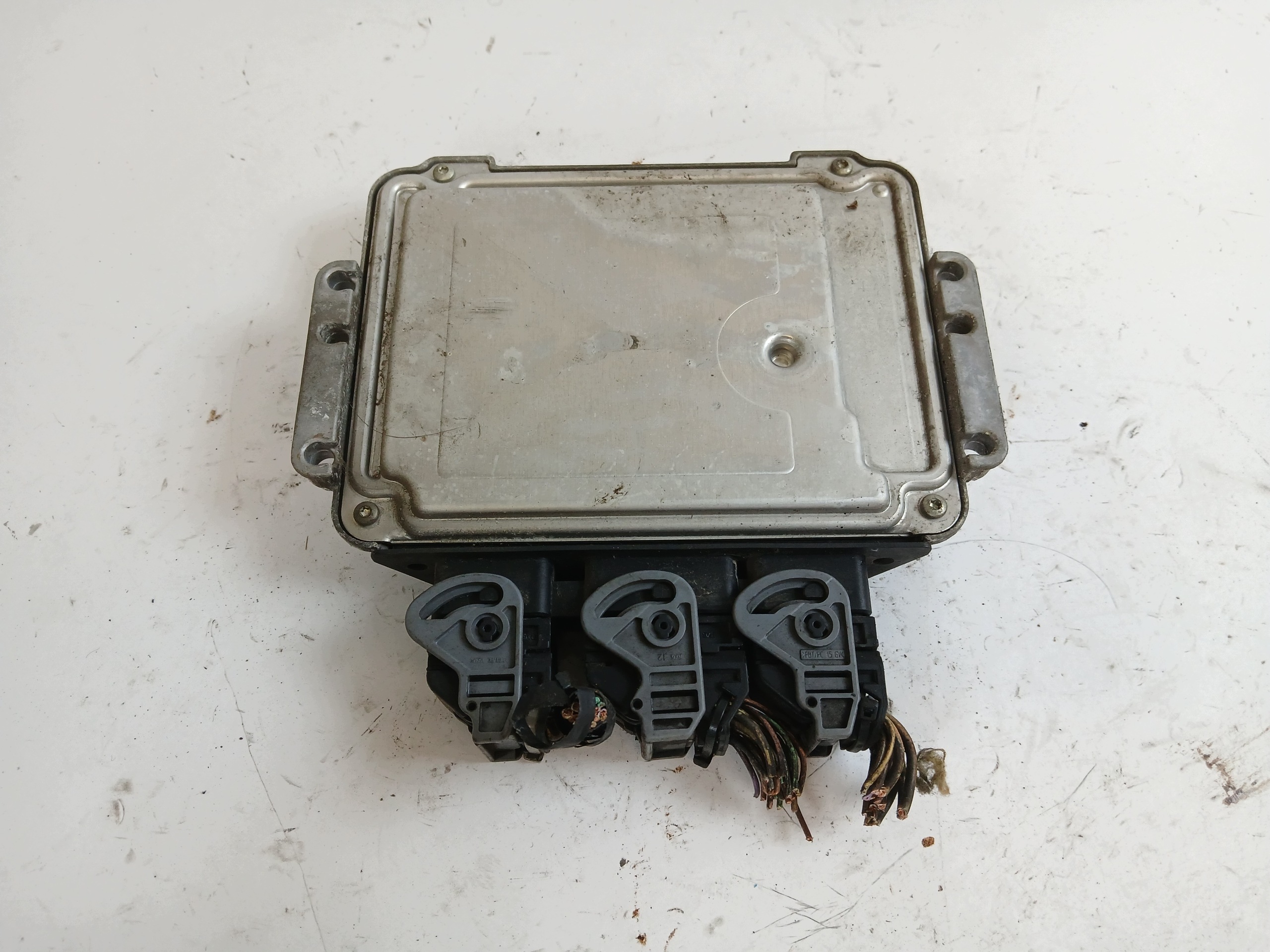 RENAULT SCENIC II MEGANE II 1.9 DCI centralina motore 8200310863