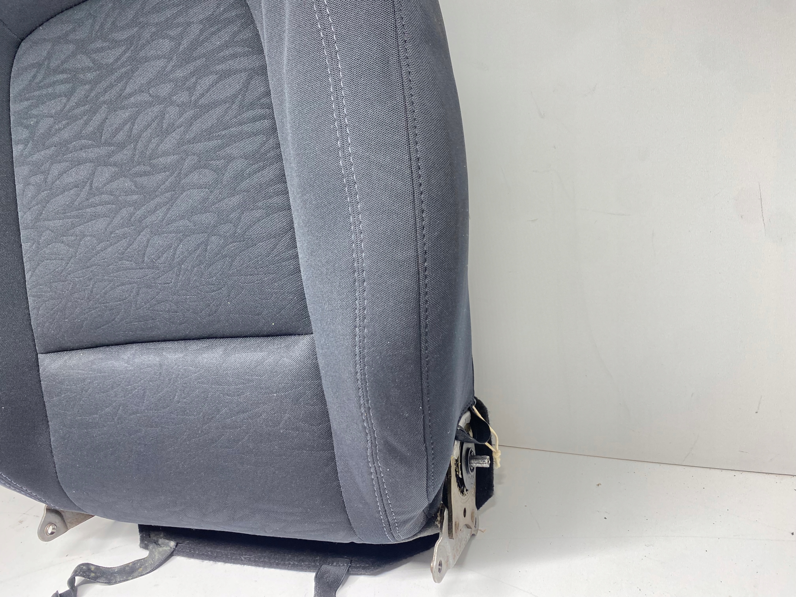 OPARCIE seat left driver´s HYUNDAI IX20 09-19