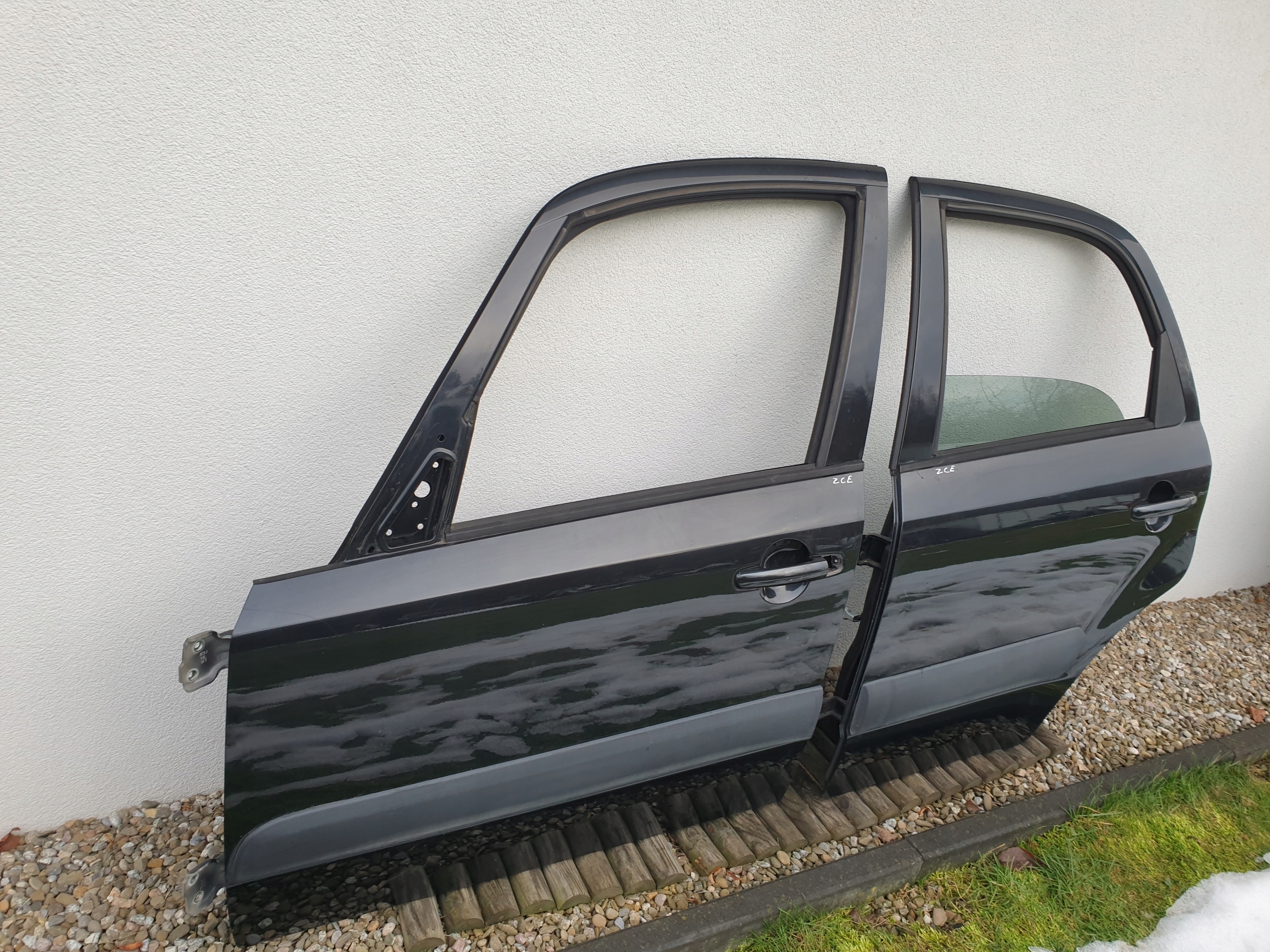 Tür links SUZUKI SX4 2006-2013 GORLICE ZCE