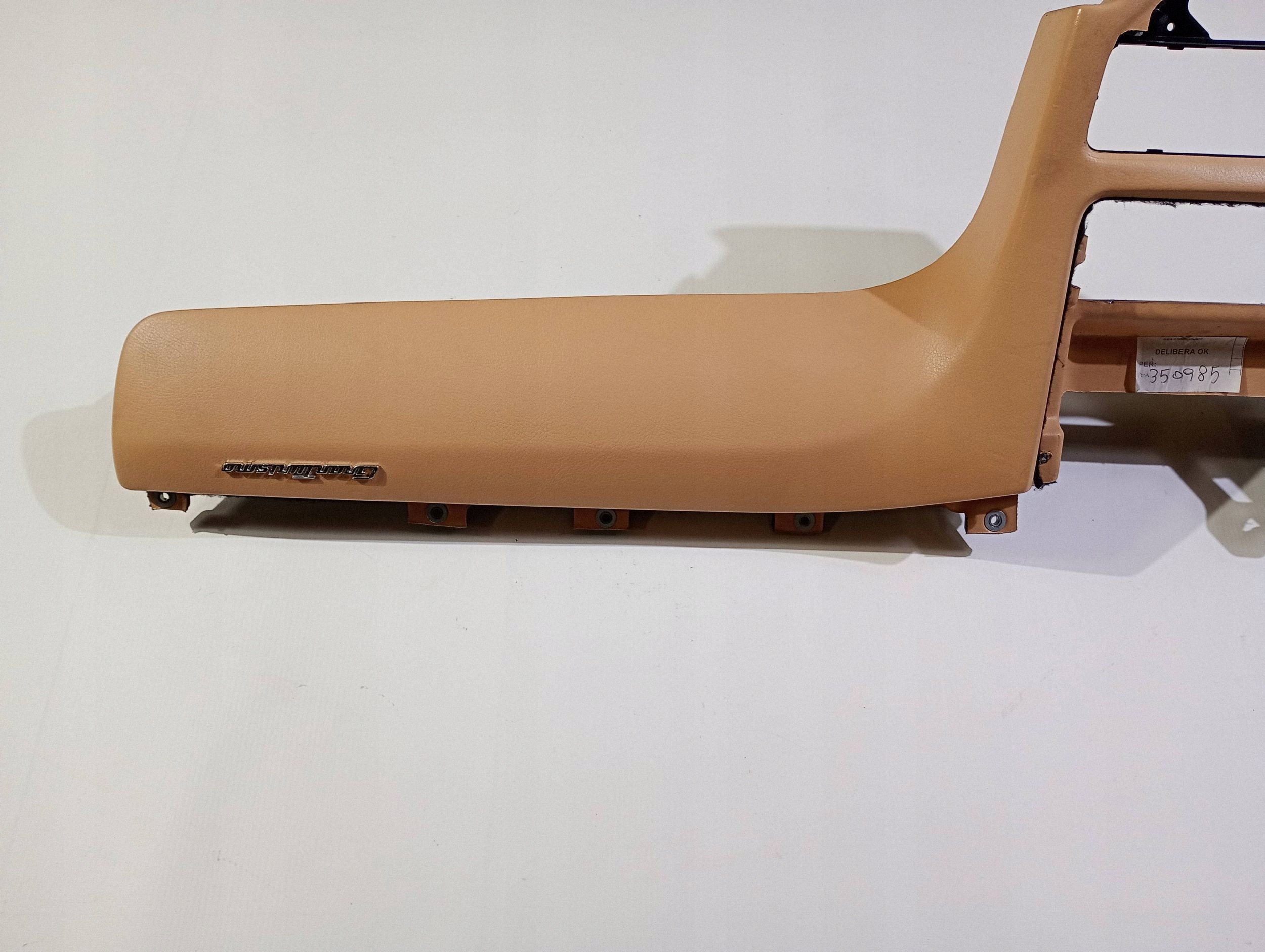 frame of the dashboard dashboard consoles panel dekor Maserati GranTurismo 2008
