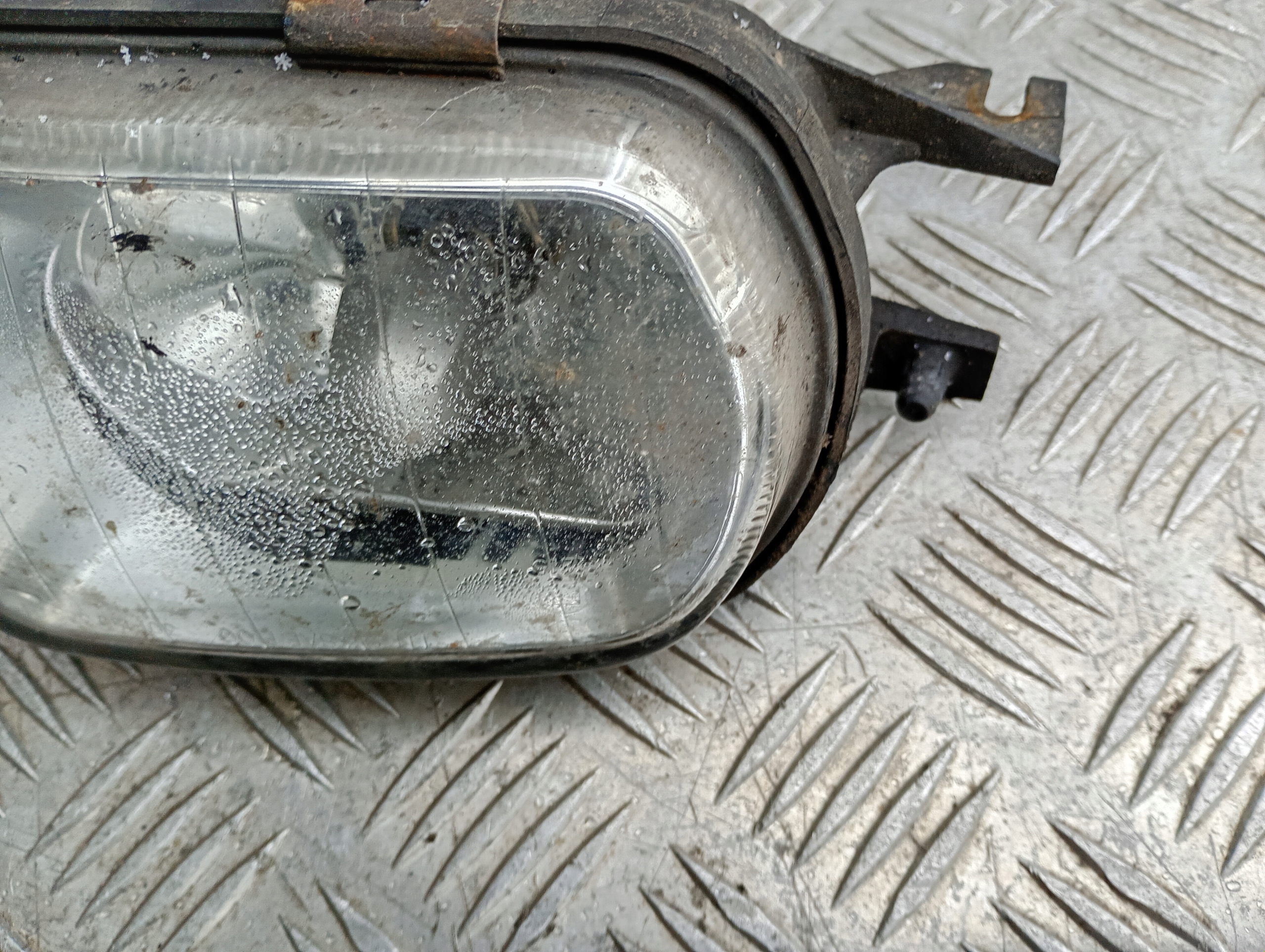 MERCEDES W203 Nebelscheinwerfer links oder rechts vorne
