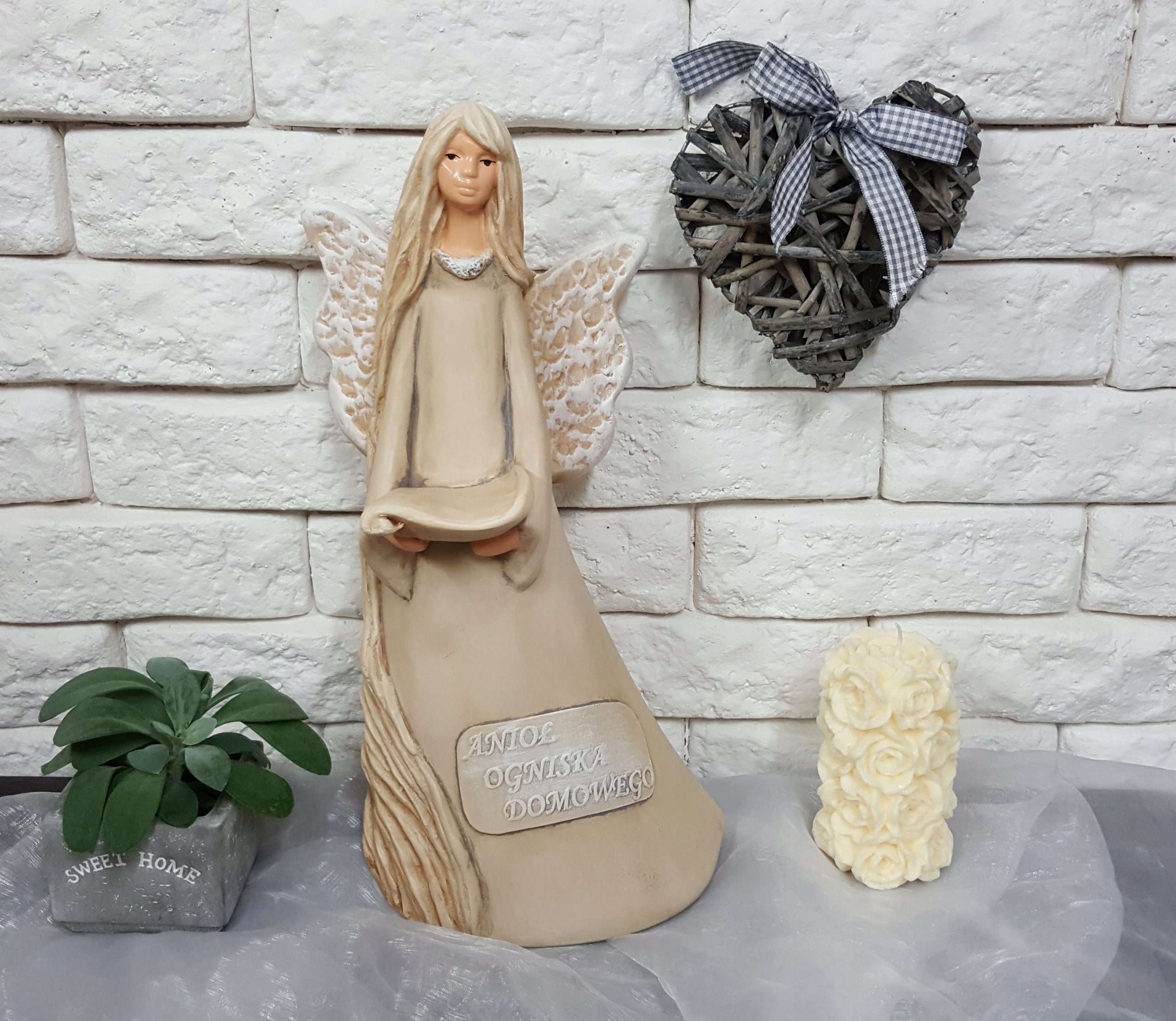 Figurka anioł aniołek dekoracja prezent upominek Kolor czarny wielokolorowy