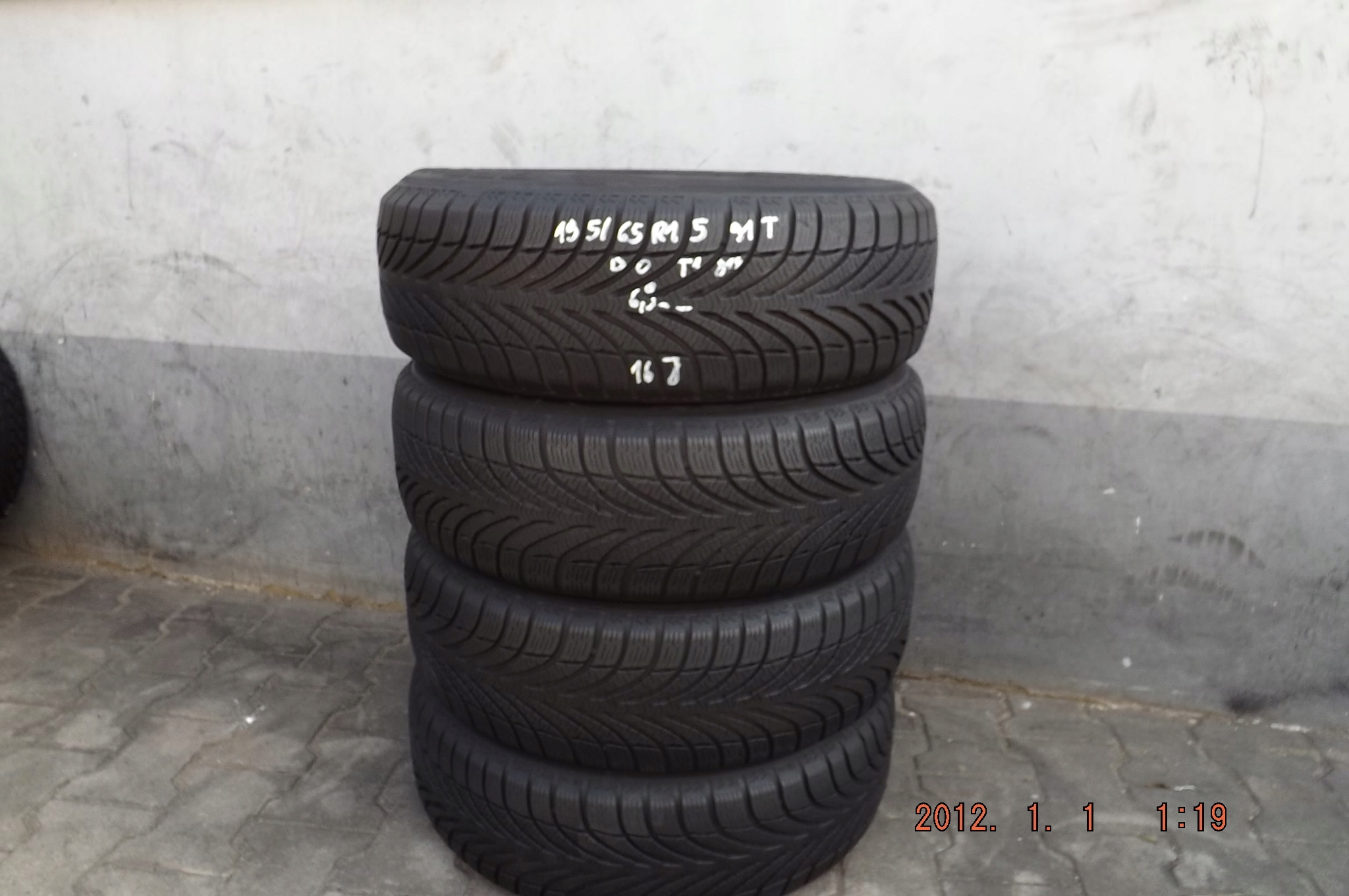 [16J] 4XZIMA 195/65R15 91T BFGOODRICH G-FORCE WINTER &