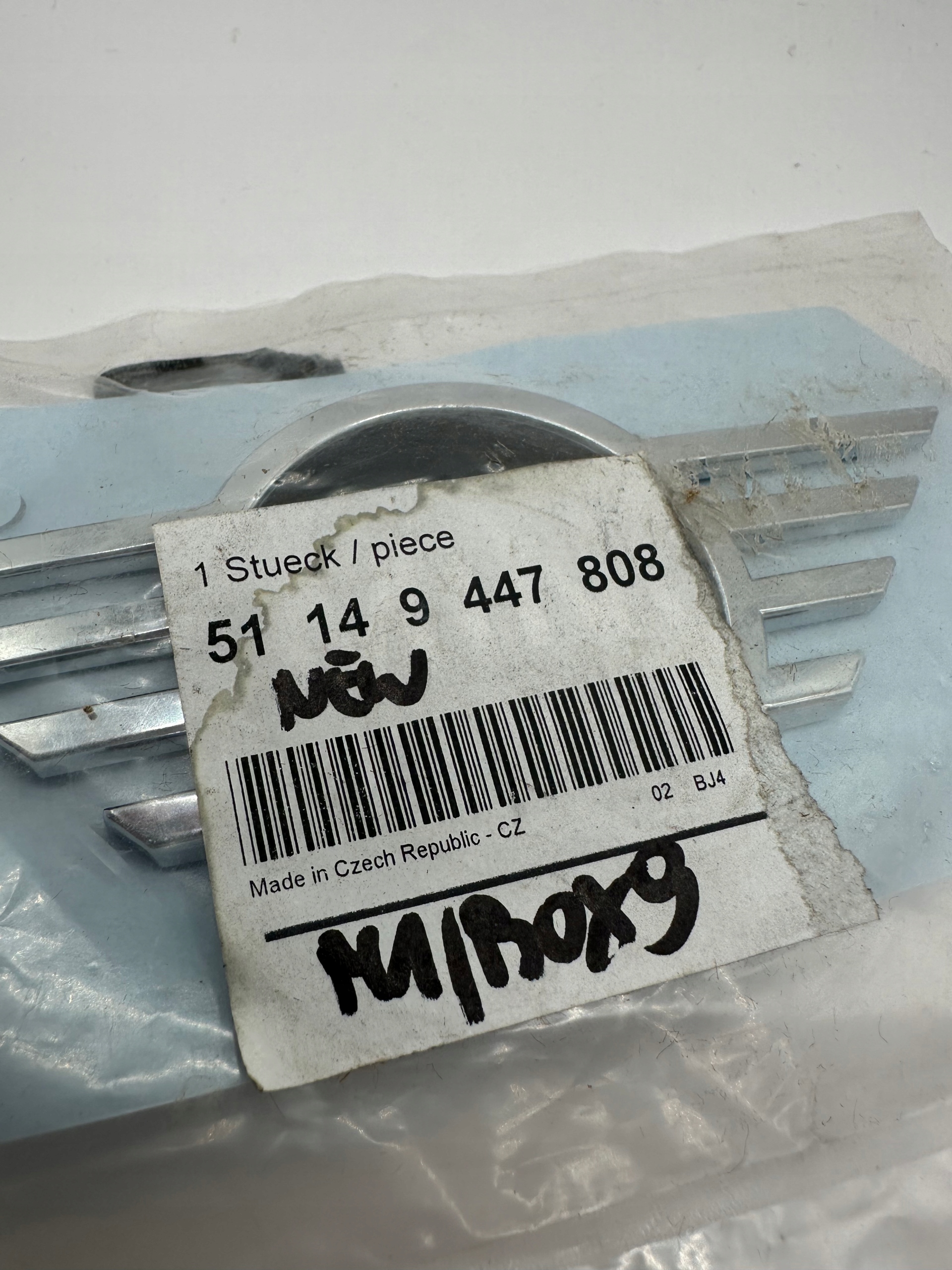 MINI F55 F56 F57 EMBLEMAT MINI TYŁ 51149447808 Marka Mini