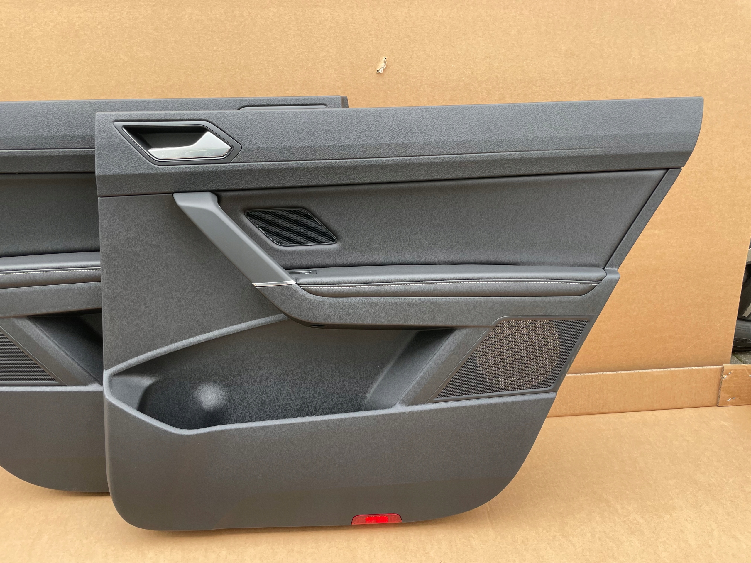 бочки vw TOURAN 2015- кожа led оригинал