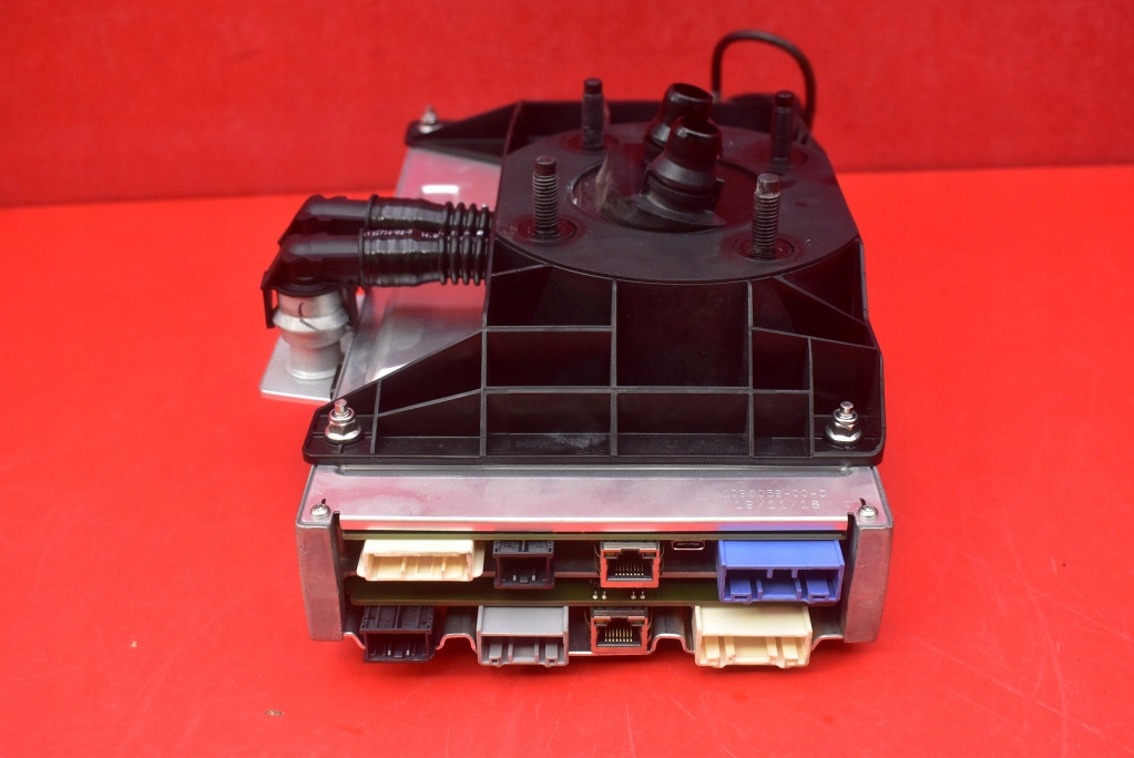 control unit module AUTOPILOTA 1527963-01 TESLA MODEL 3 17-21