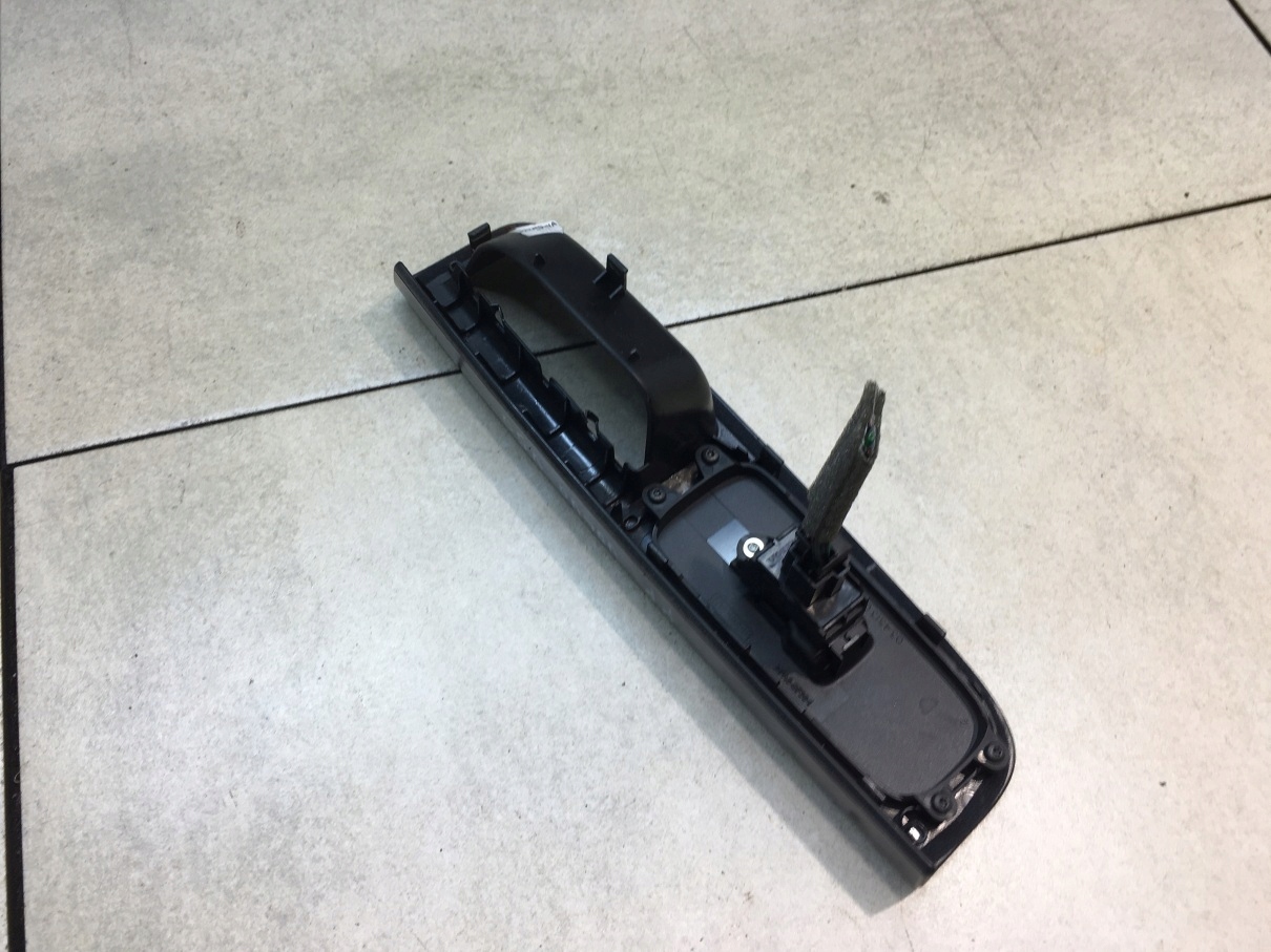 PANEL windows right front VOLVO V50 30658448 8679474