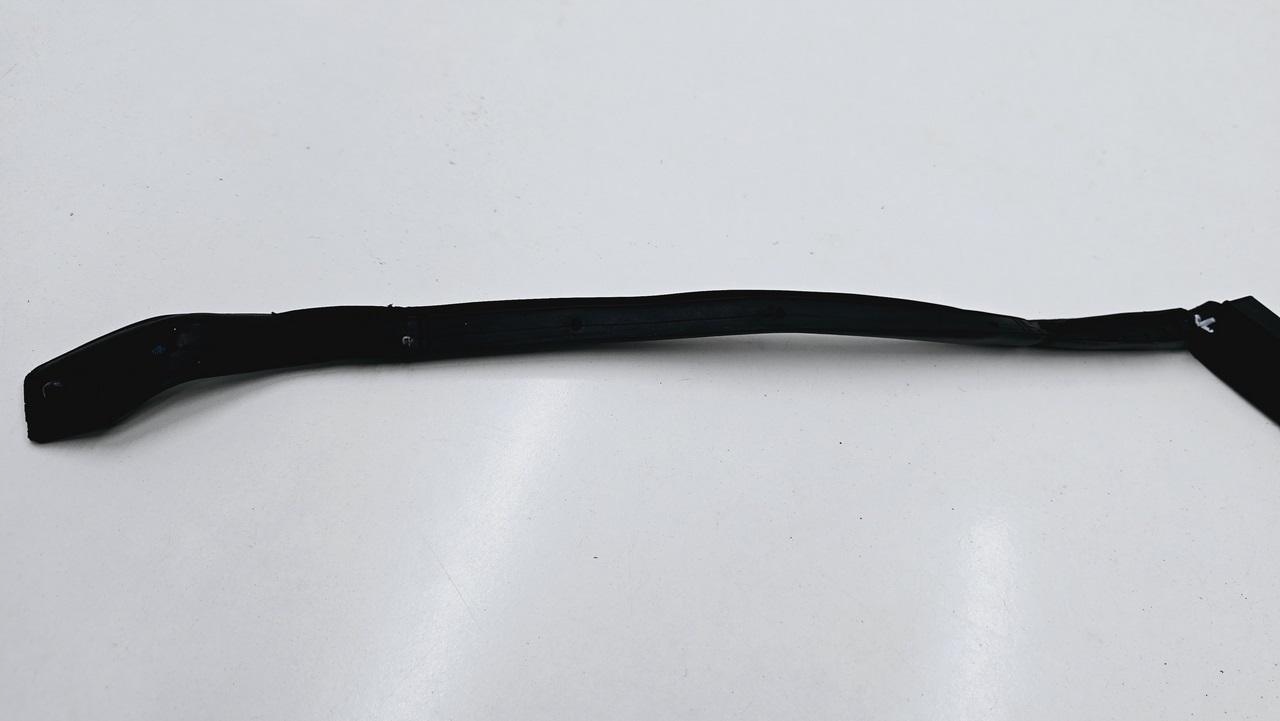 USZCZELKA BŁOTNIKA PRAWY TYŁ TYLNA FORD EDGE MK2 FT4B-R28124-AJ Wersja Europejska