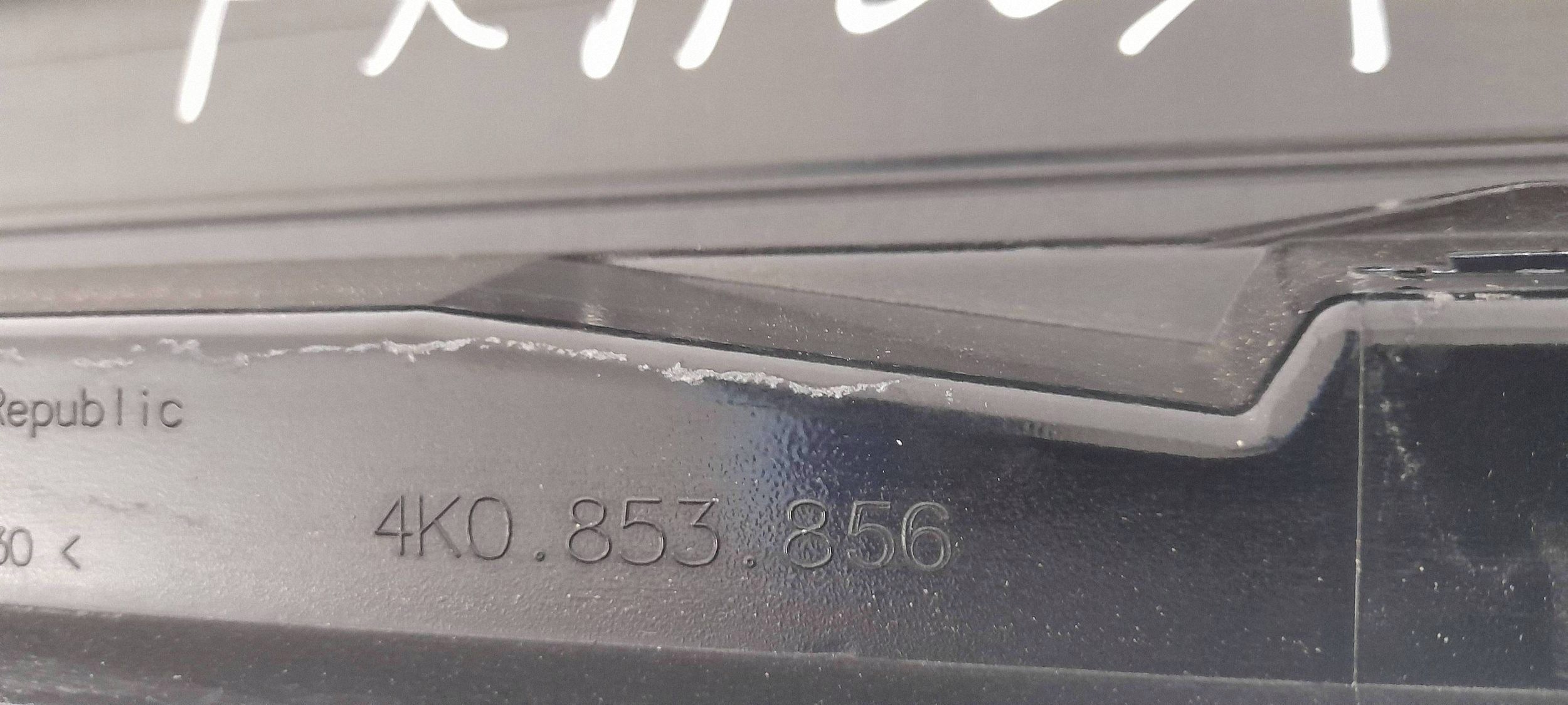 Audi A6 S6 C8 4K moulding cap threshold right 4K0853856 (LS90)