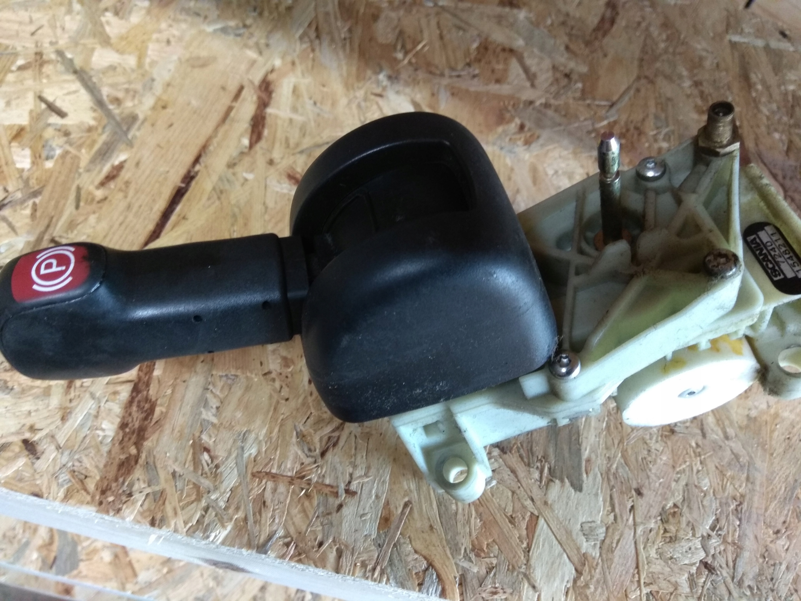 9617241010 - Ручний клапан Scania R