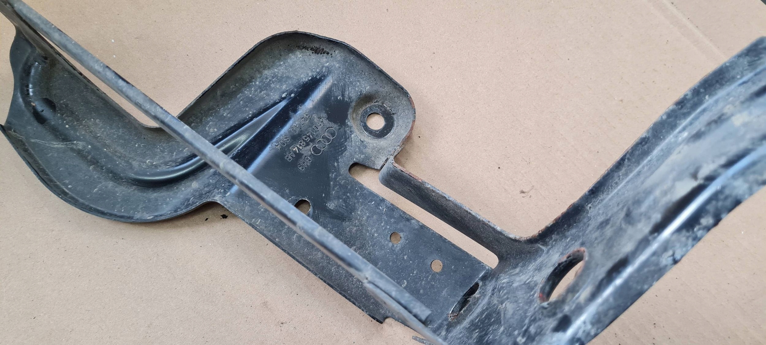 A6 C6 LIFT Poignée Console Support plaque Intercooler Droite 2.0 TDI 4F0145814AB