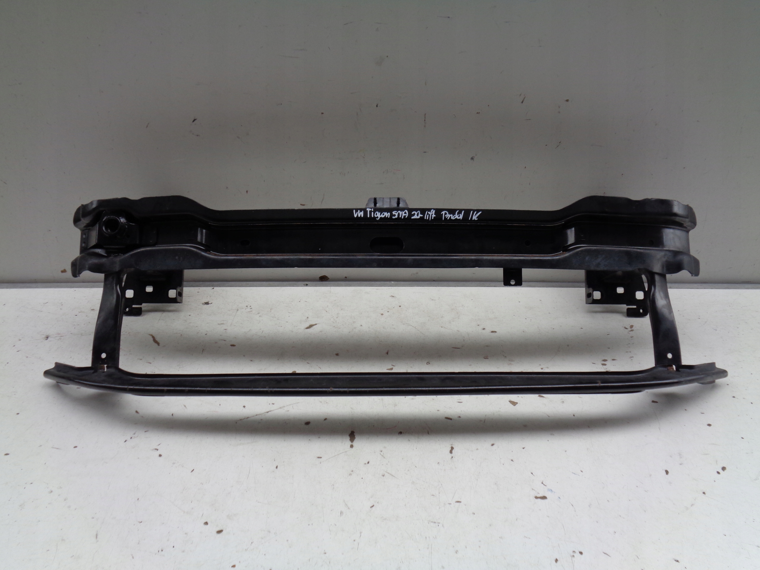 pillar bumper support front VW TIGUAN 5NA 20- LIFT