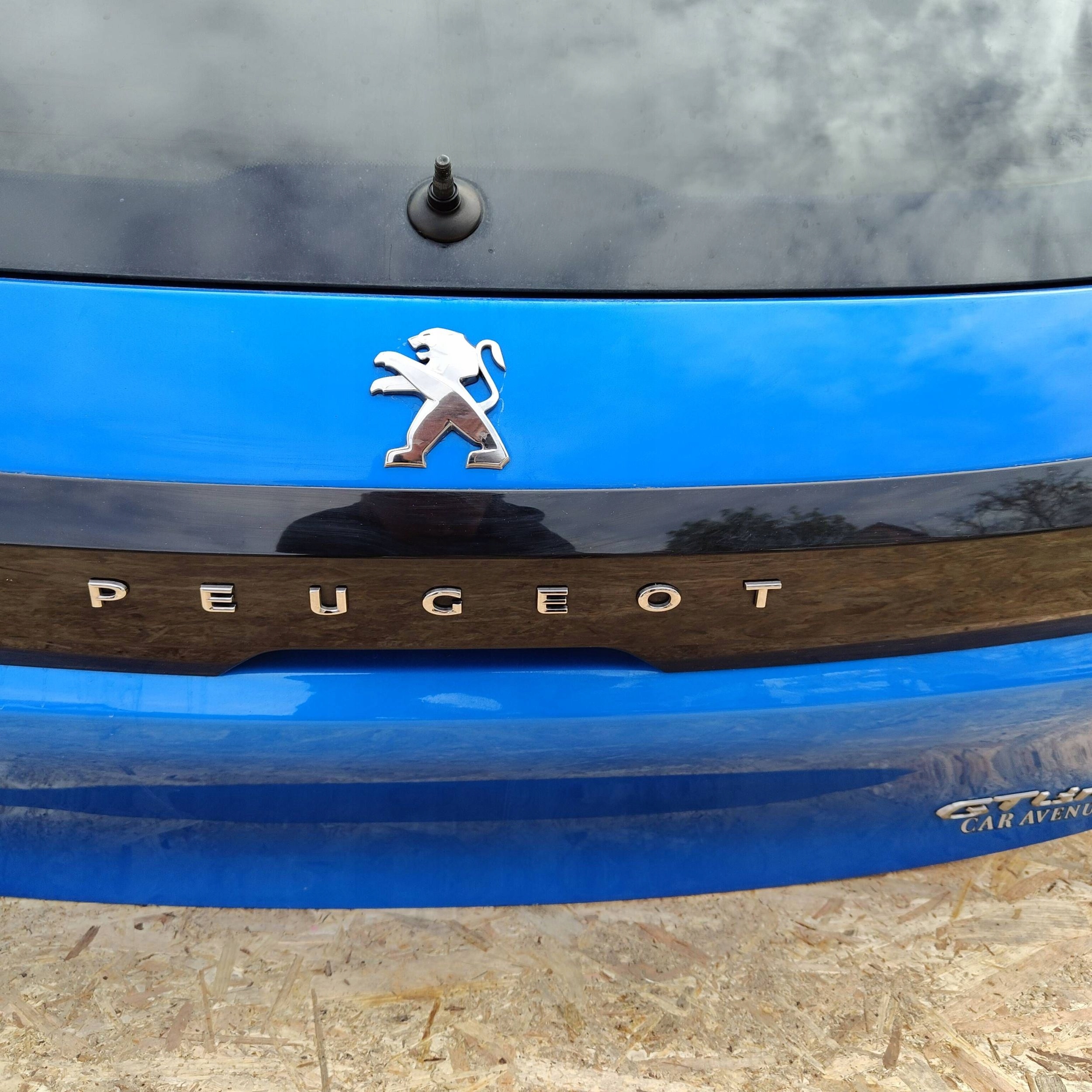 trunk door boot rear part Peugeot 208 II