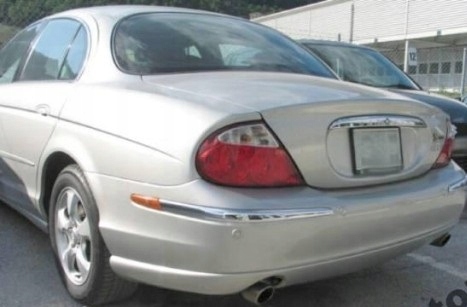 JAGUAR S-TYPE SZYBA TYLNA